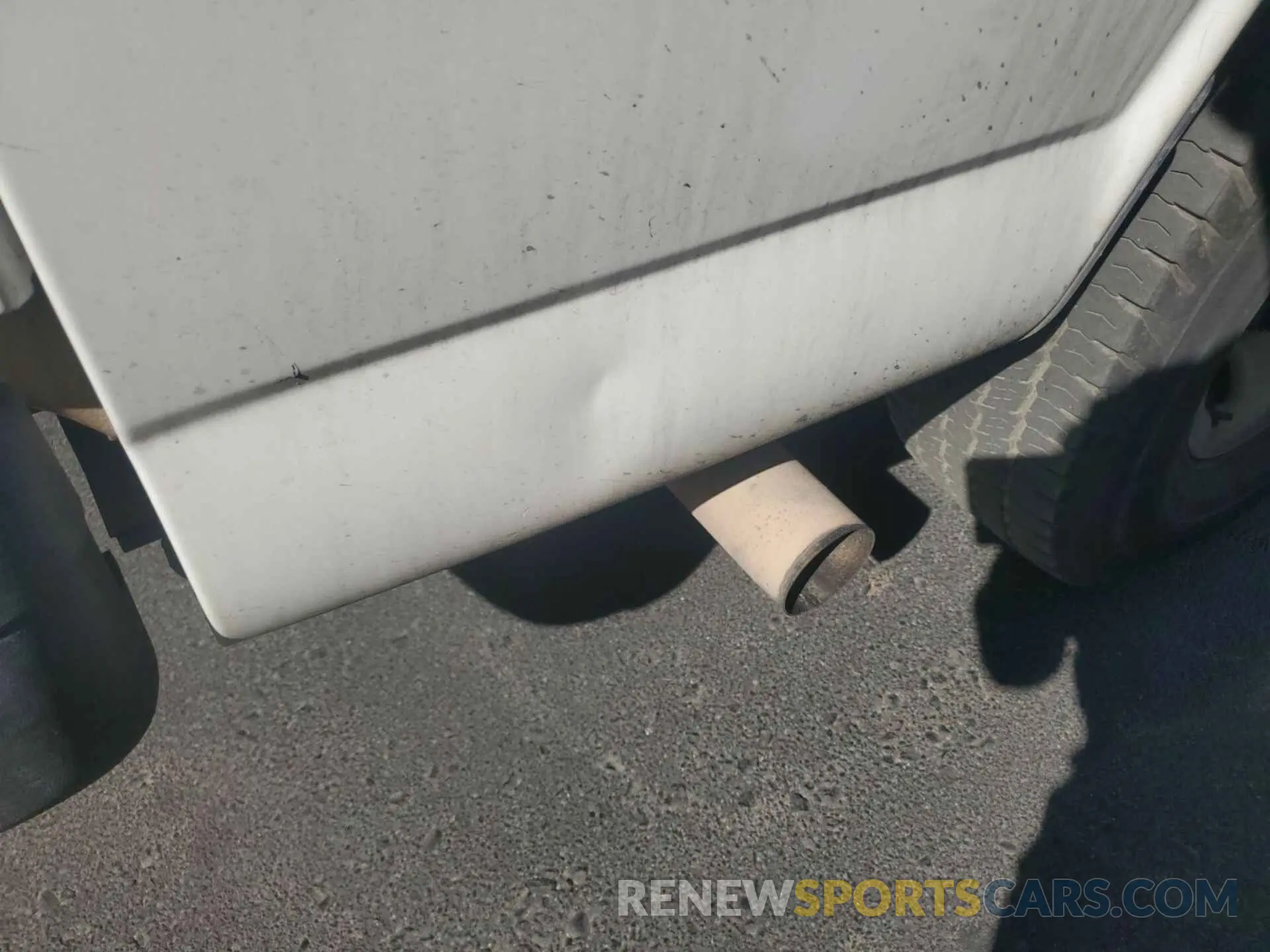 11 Photograph of a damaged car 1GCWGAFP9K1172363 CHEVROLET EXPRESS 2500 2019