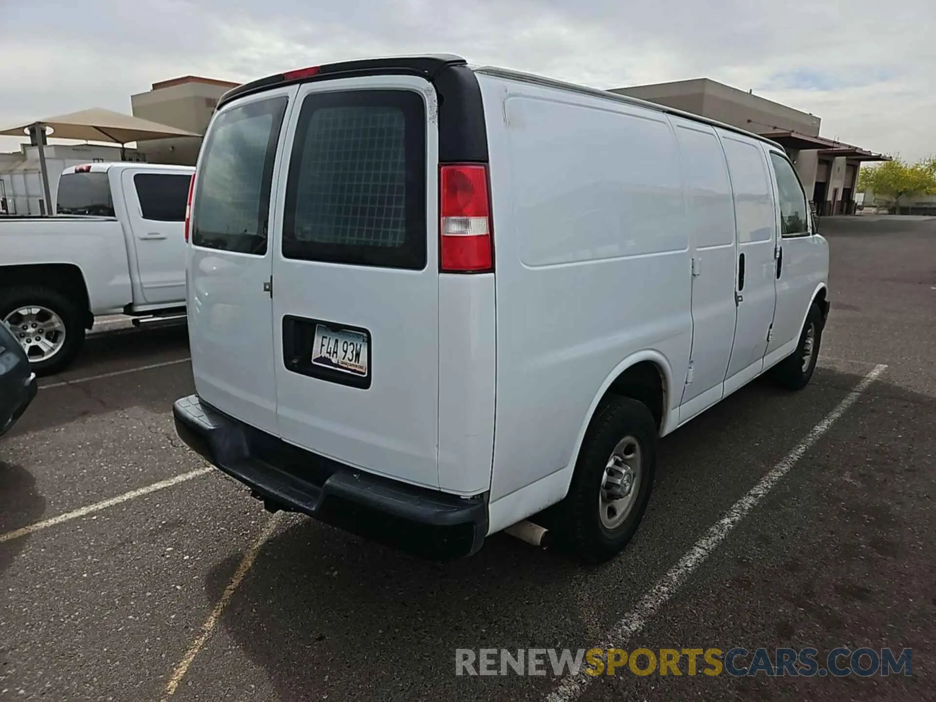 17 Photograph of a damaged car 1GCWGAFP9K1172363 CHEVROLET EXPRESS 2500 2019