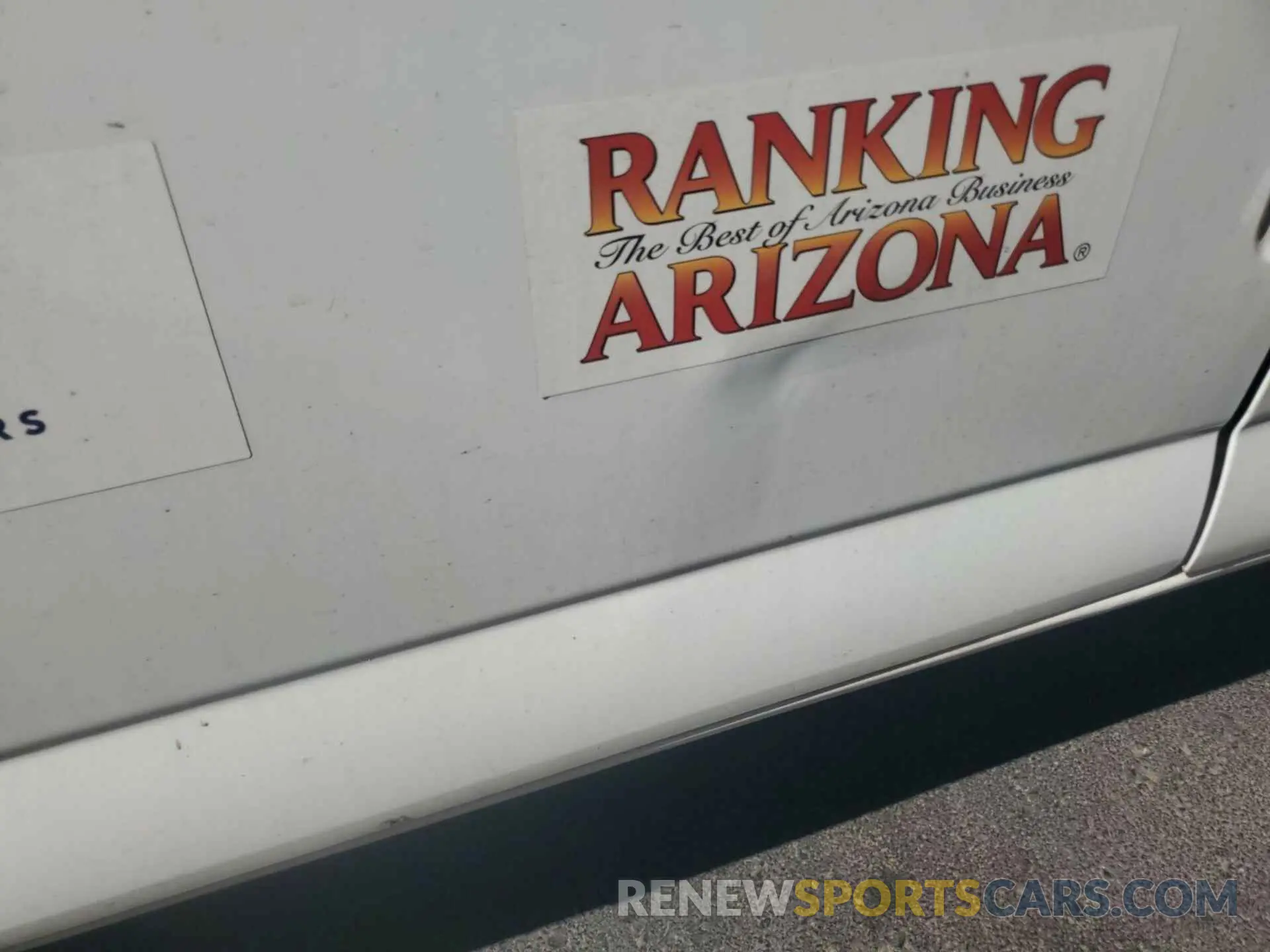 9 Photograph of a damaged car 1GCWGAFP9K1172363 CHEVROLET EXPRESS 2500 2019