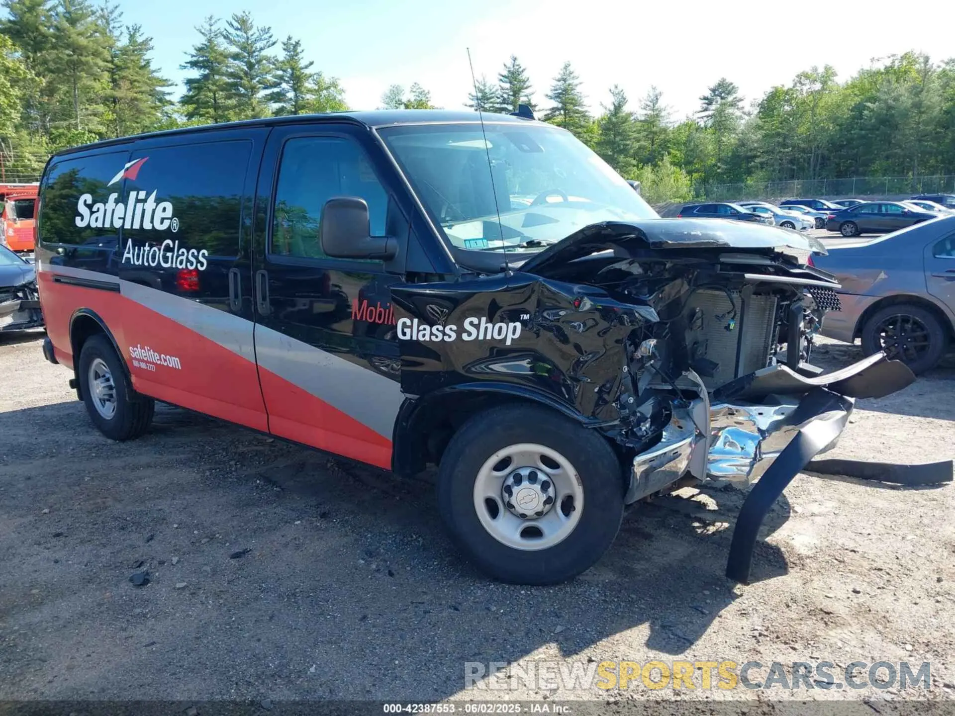 1 Photograph of a damaged car 1GCWGAFP9K1229029 CHEVROLET EXPRESS 2500 2019