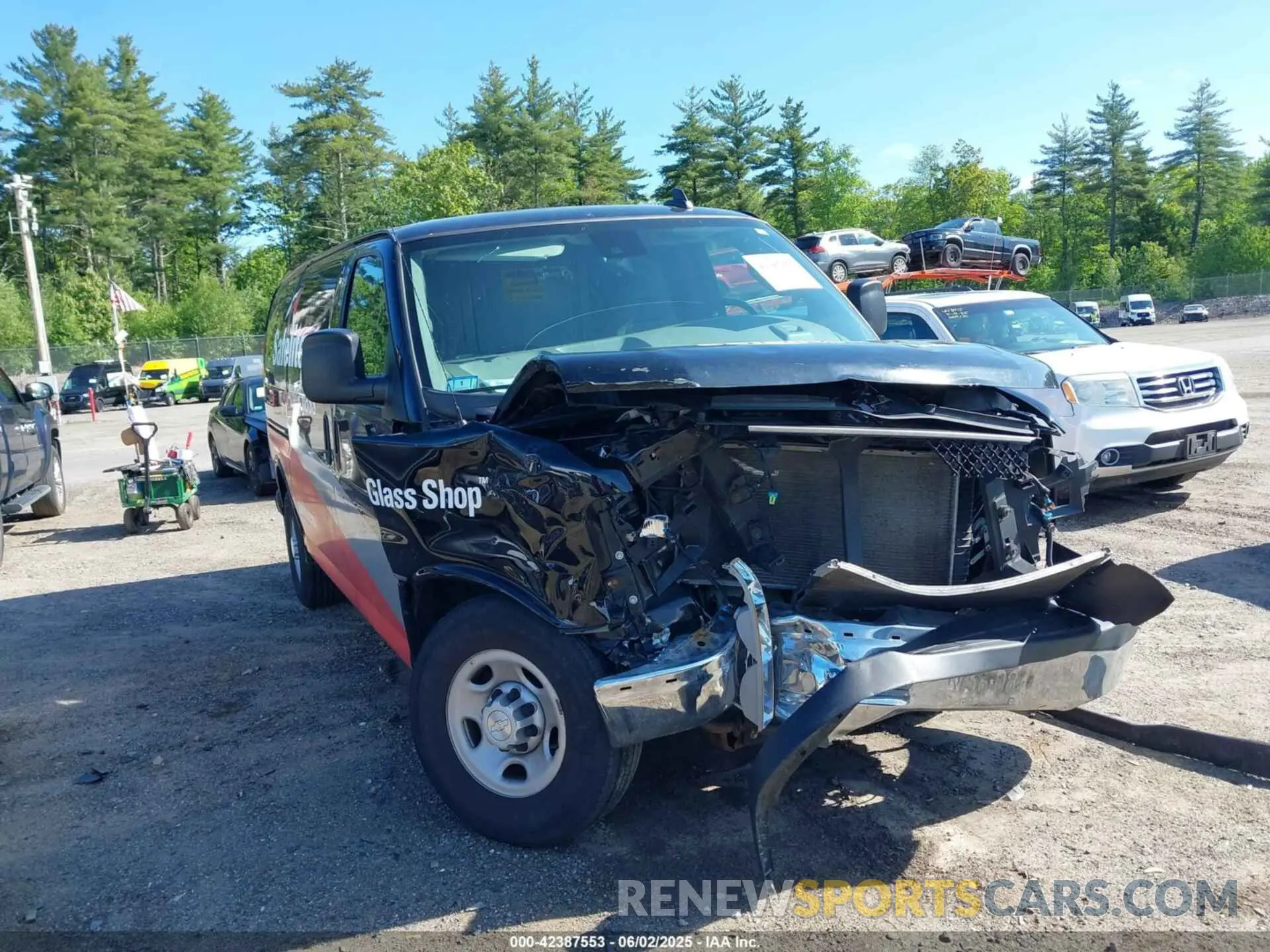 6 Photograph of a damaged car 1GCWGAFP9K1229029 CHEVROLET EXPRESS 2500 2019