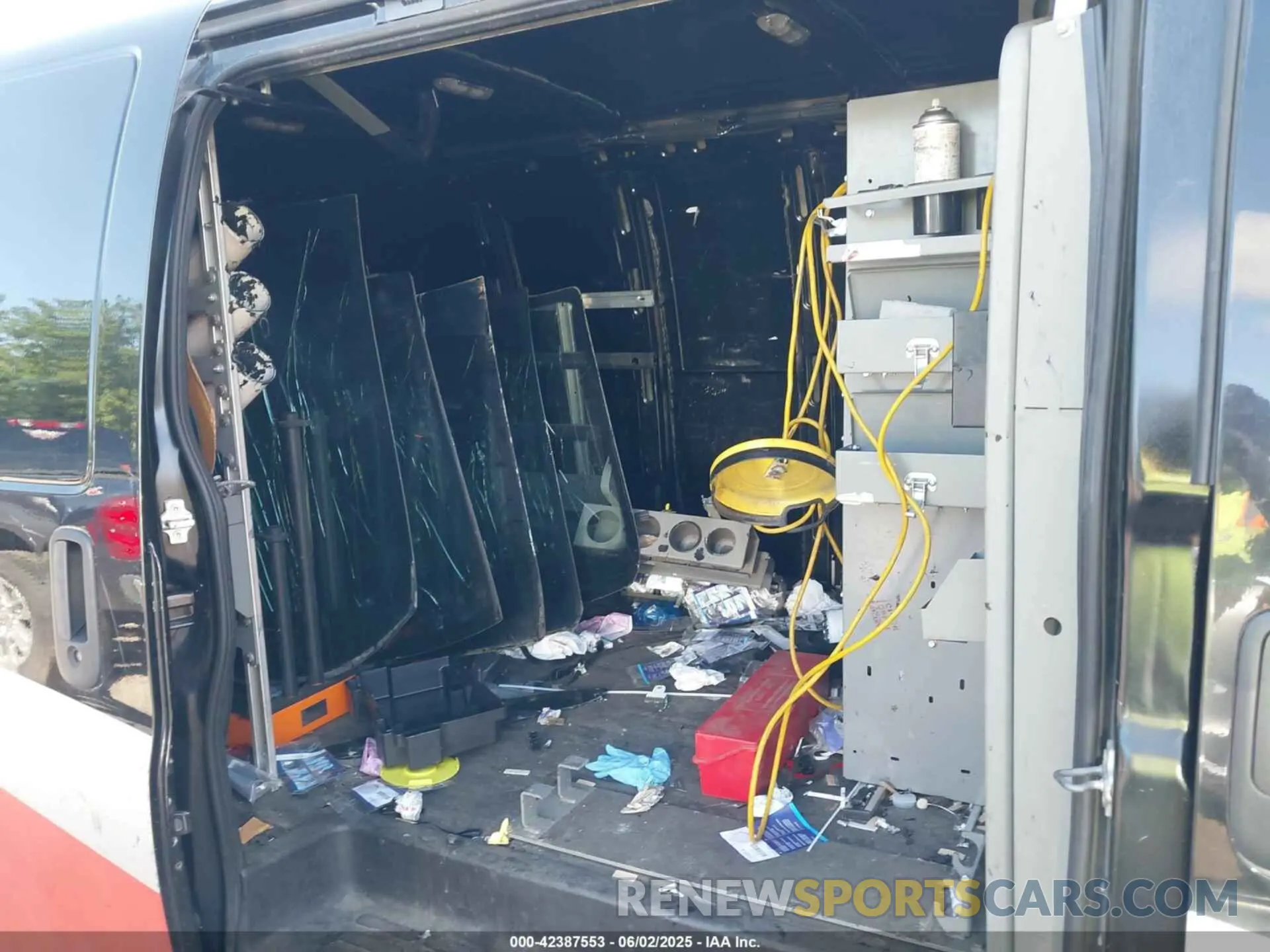 8 Photograph of a damaged car 1GCWGAFP9K1229029 CHEVROLET EXPRESS 2500 2019