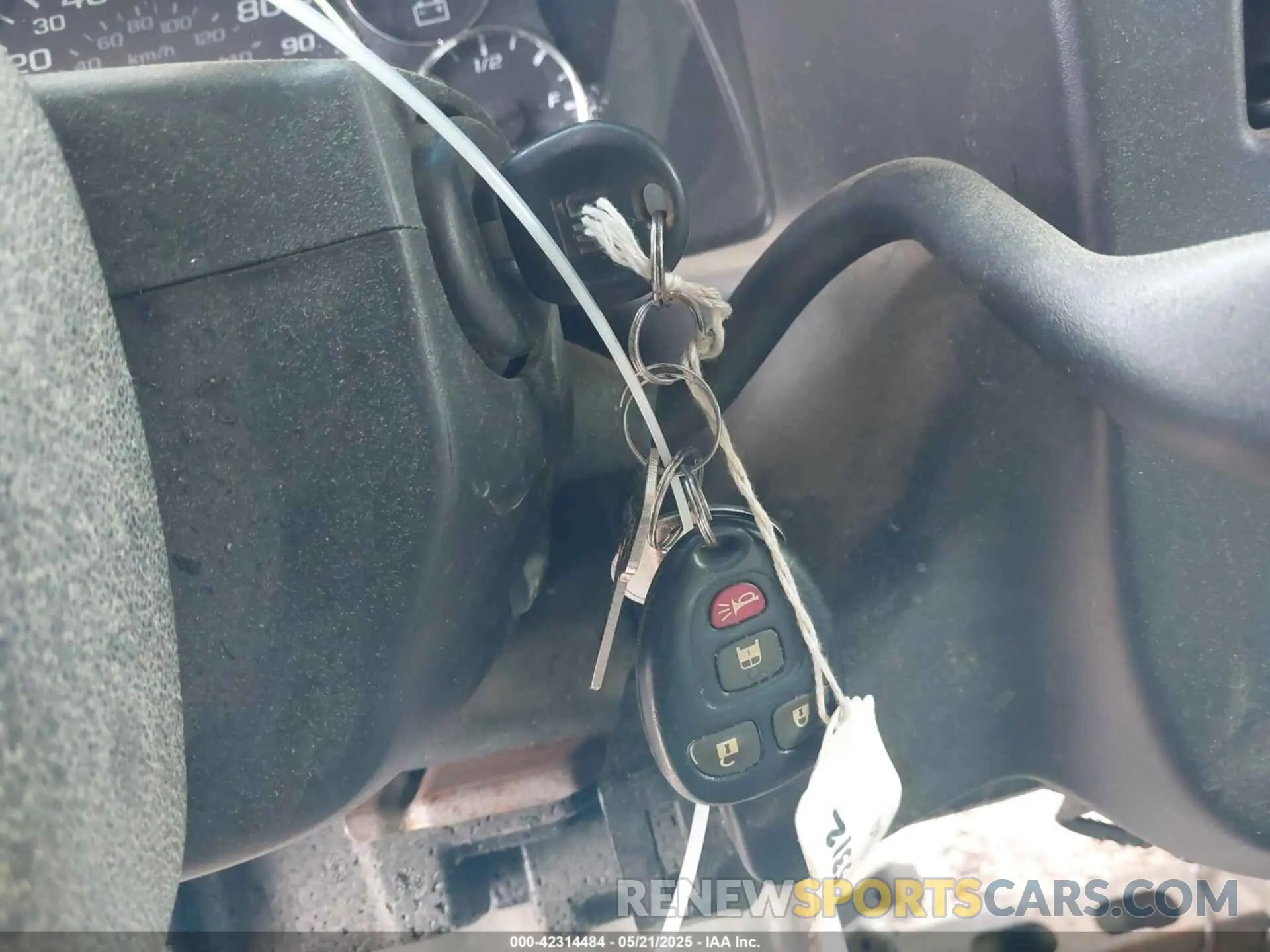 11 Photograph of a damaged car 1GCWGBFG0K1195312 CHEVROLET EXPRESS 2500 2019