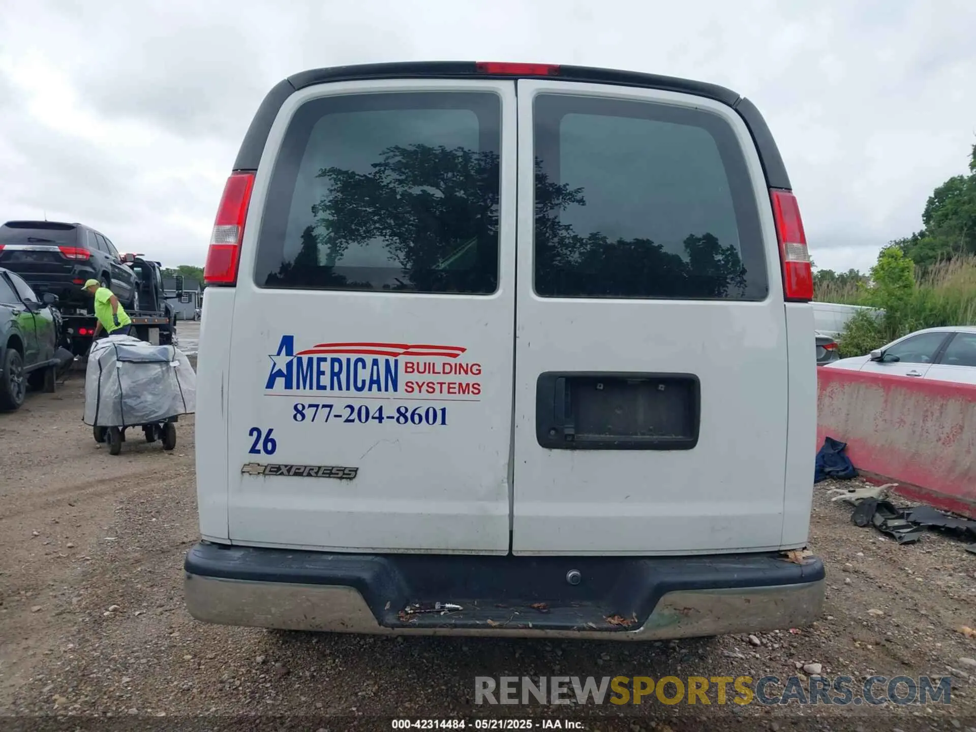 17 Photograph of a damaged car 1GCWGBFG0K1195312 CHEVROLET EXPRESS 2500 2019