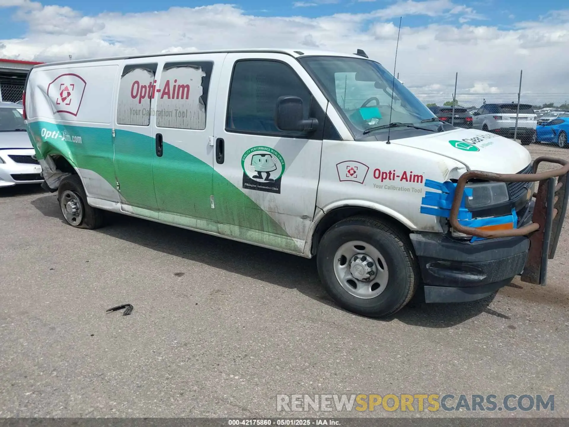 1 Photograph of a damaged car 1GCWGBFP0K1354958 CHEVROLET EXPRESS 2500 2019