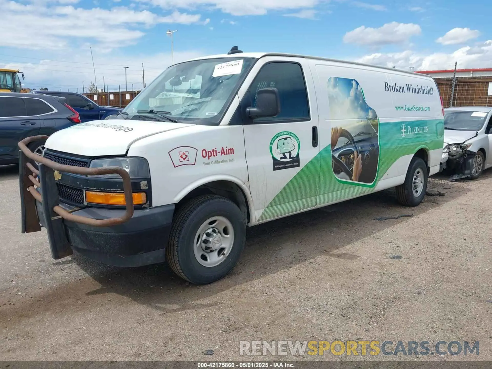 2 Photograph of a damaged car 1GCWGBFP0K1354958 CHEVROLET EXPRESS 2500 2019