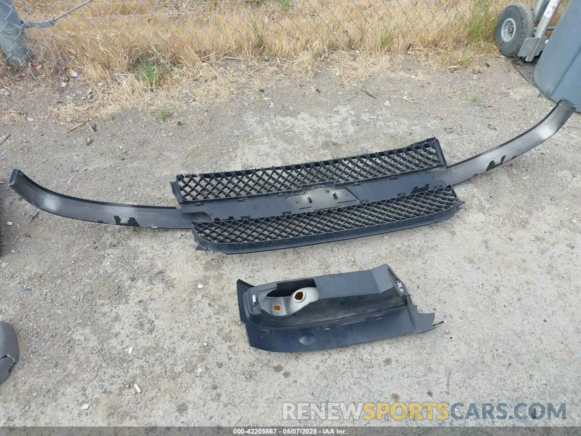 12 Photograph of a damaged car 1GCWGBFP4K1183082 CHEVROLET EXPRESS 2500 2019