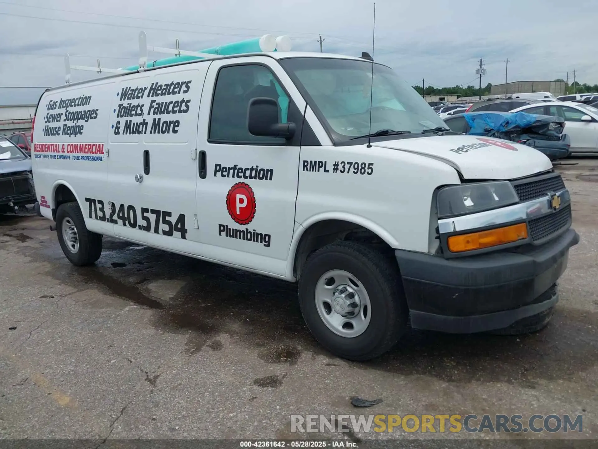 1 Photograph of a damaged car 1GCWGBFP5K1372789 CHEVROLET EXPRESS 2500 2019