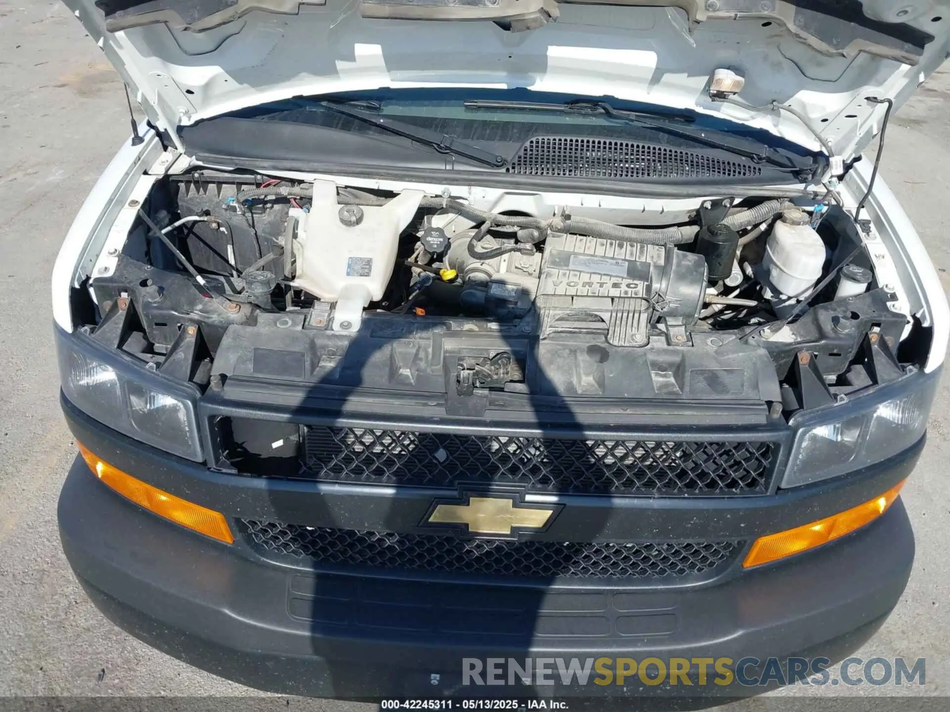10 Photograph of a damaged car 1GAZGNFG8K1366931 CHEVROLET EXPRESS 3500 2019