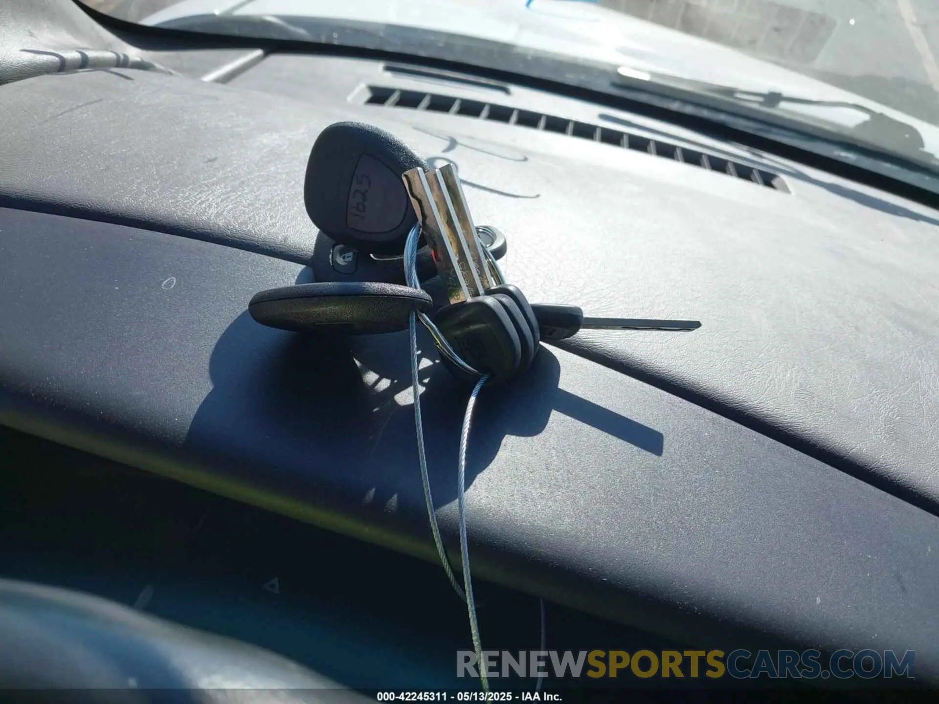 11 Photograph of a damaged car 1GAZGNFG8K1366931 CHEVROLET EXPRESS 3500 2019