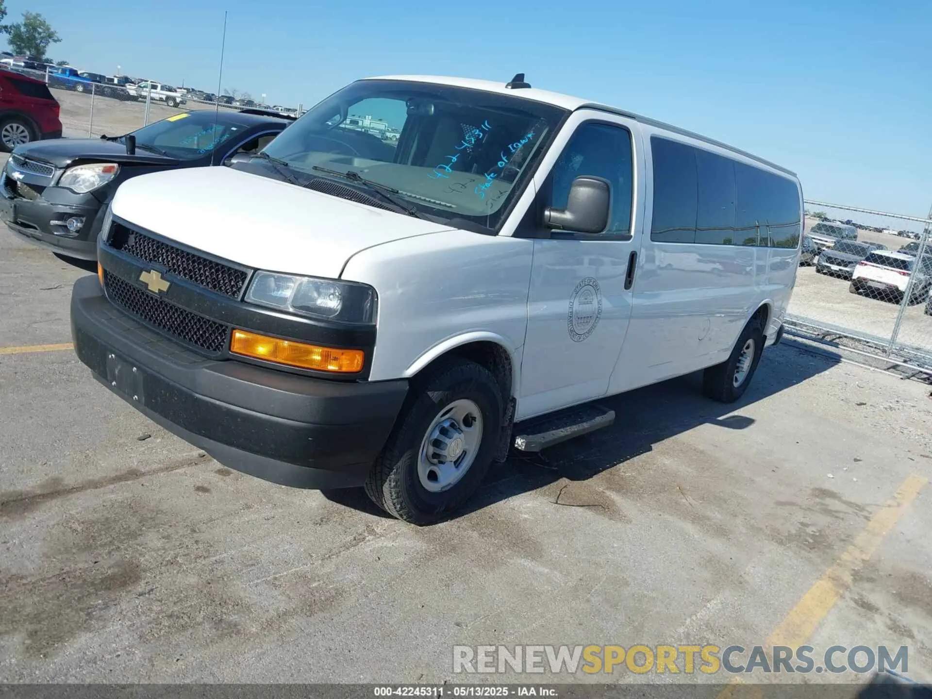 2 Photograph of a damaged car 1GAZGNFG8K1366931 CHEVROLET EXPRESS 3500 2019