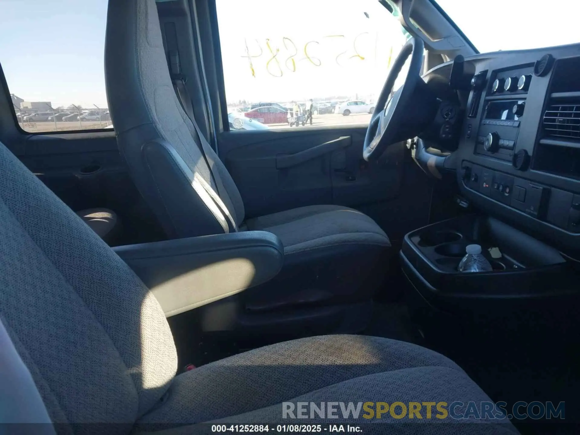 5 Photograph of a damaged car 1GAZGPFG8K1212330 CHEVROLET EXPRESS 3500 2019