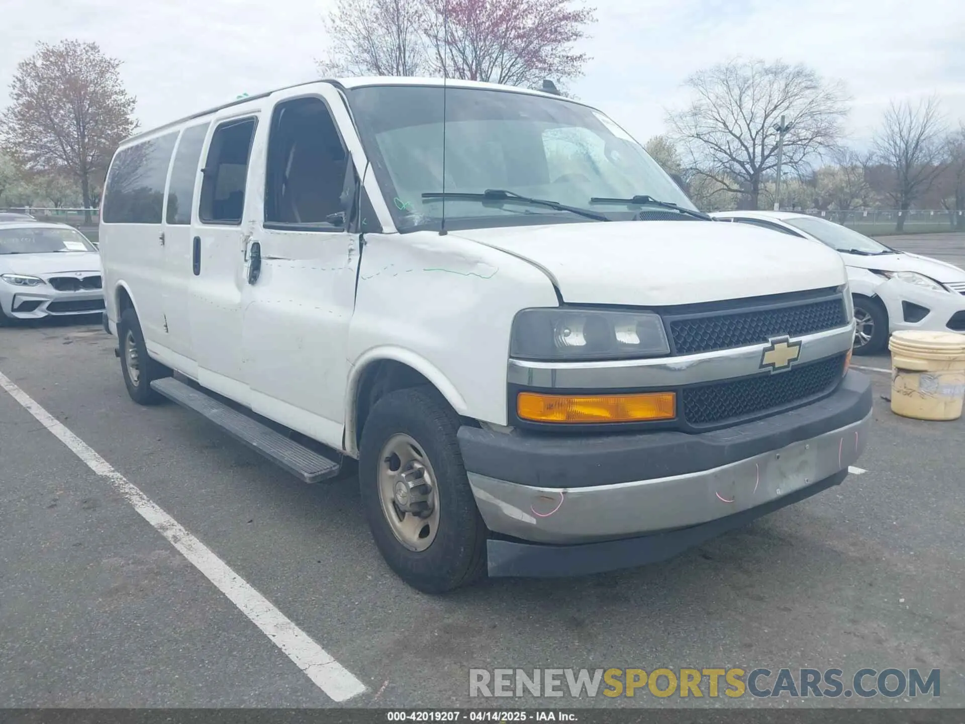 1 Photograph of a damaged car 1GAZGPFP0K1291847 CHEVROLET EXPRESS 3500 2019