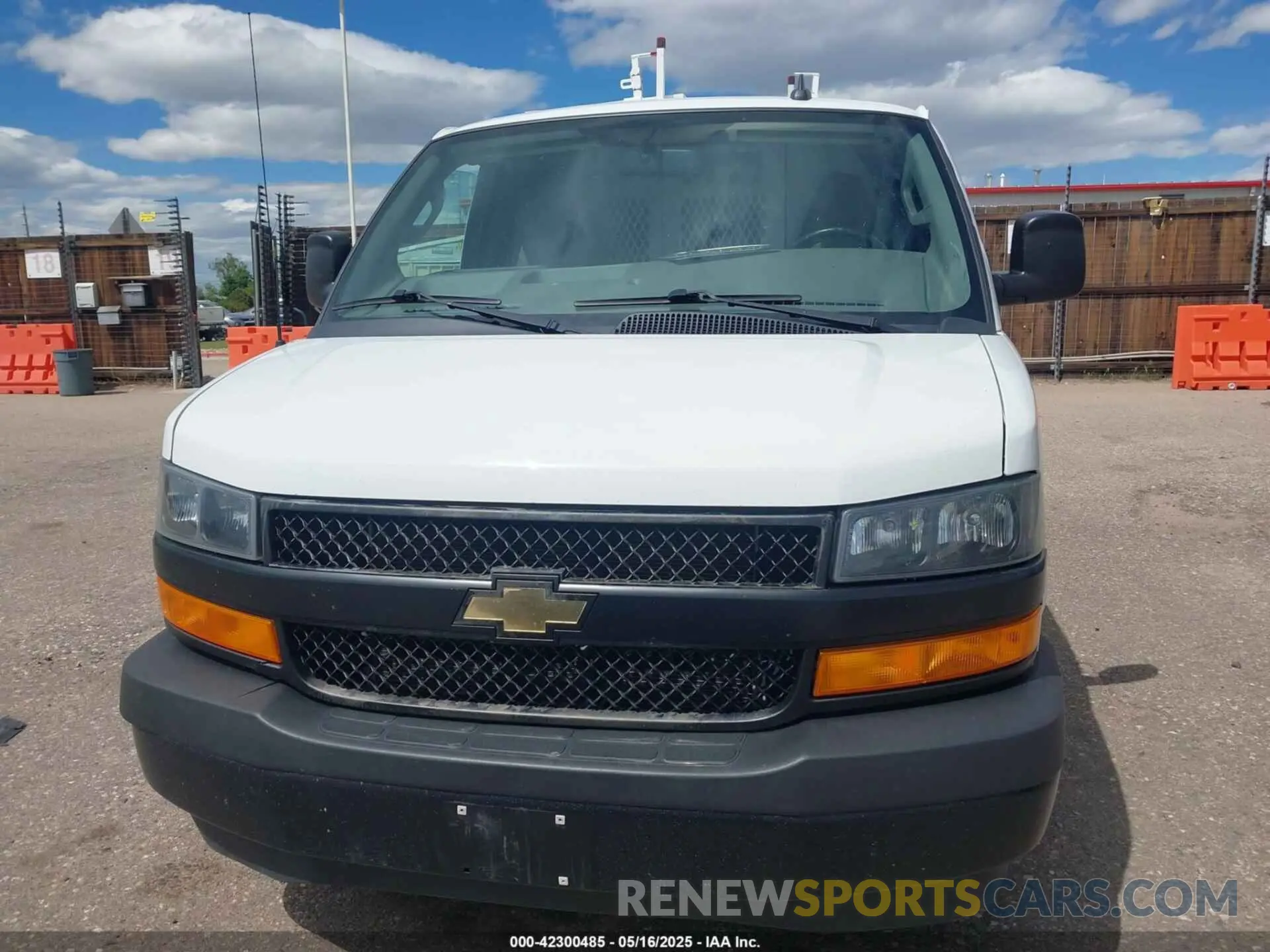 12 Photograph of a damaged car 1GCZGGFG0K1225144 CHEVROLET EXPRESS 3500 2019