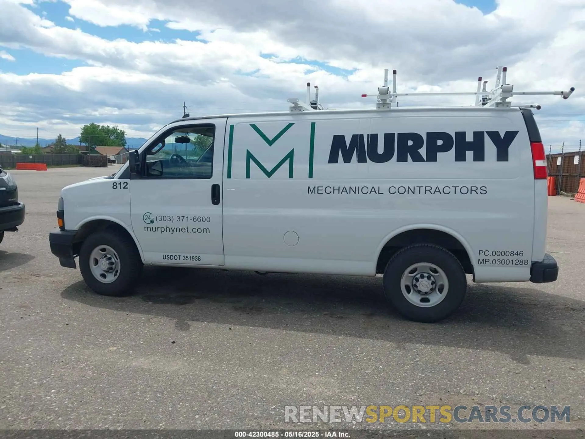 14 Photograph of a damaged car 1GCZGGFG0K1225144 CHEVROLET EXPRESS 3500 2019