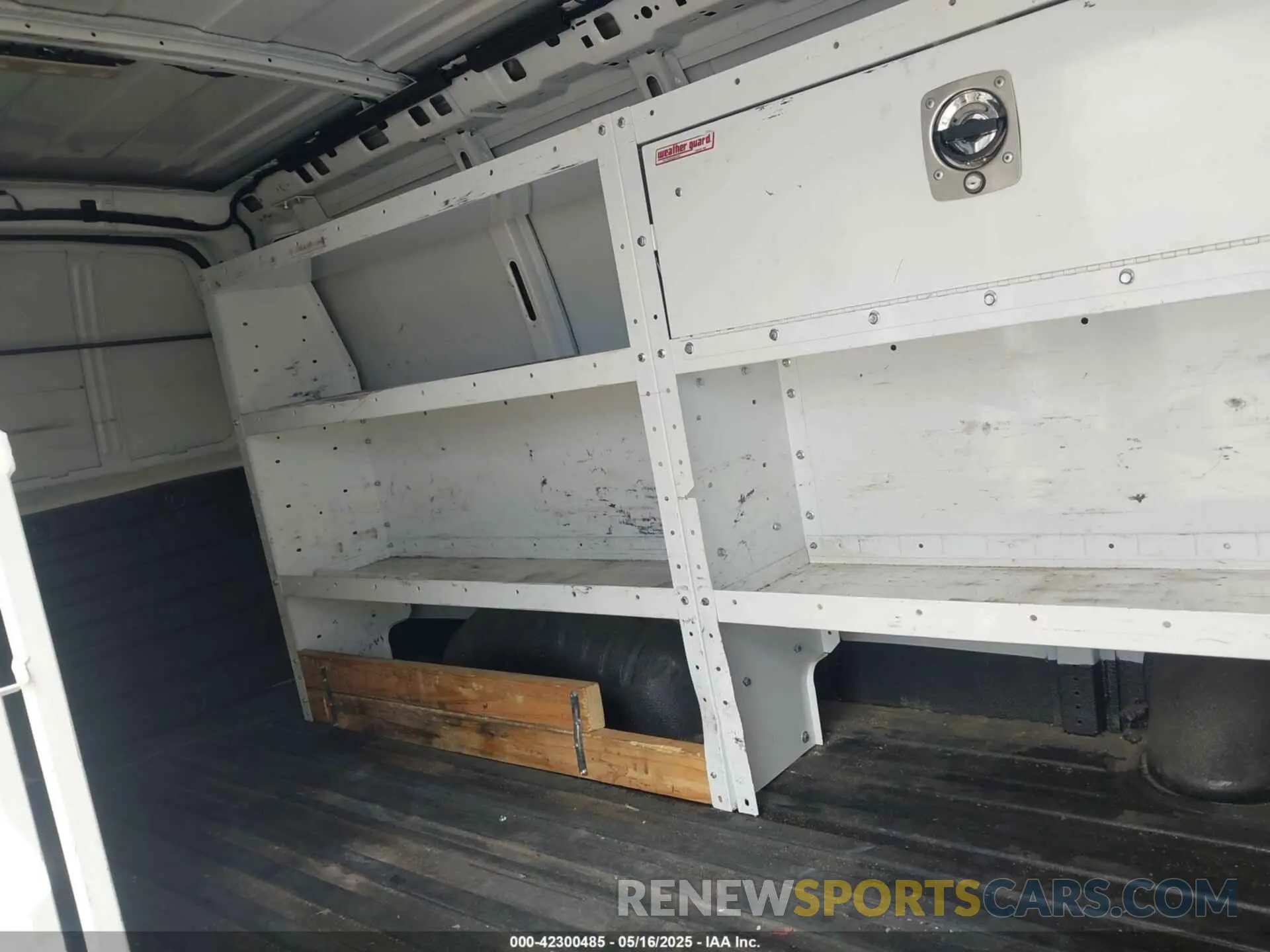8 Photograph of a damaged car 1GCZGGFG0K1225144 CHEVROLET EXPRESS 3500 2019