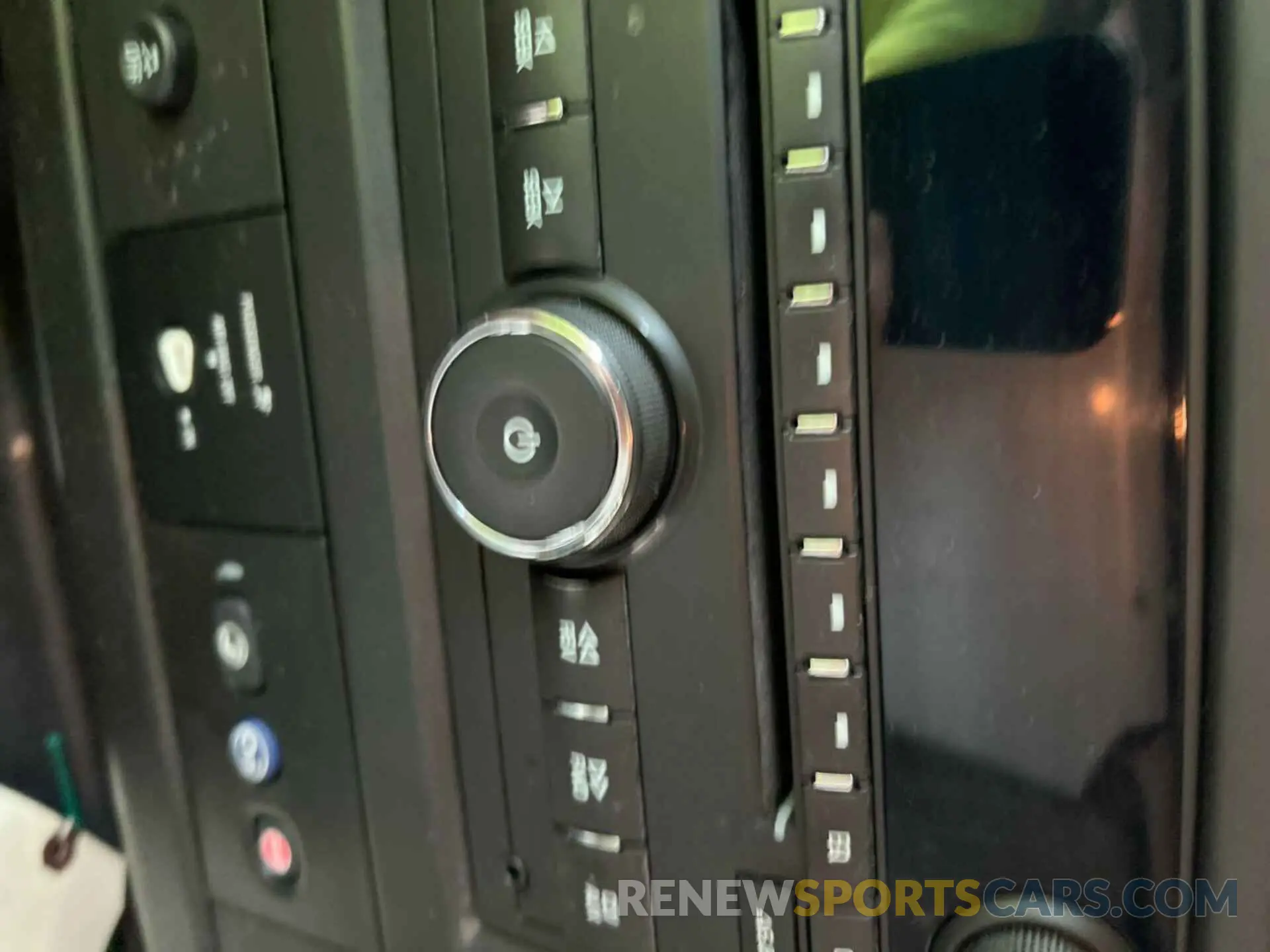 24 Photograph of a damaged car 1GCZGGFG5K1175860 CHEVROLET EXPRESS 3500 2019