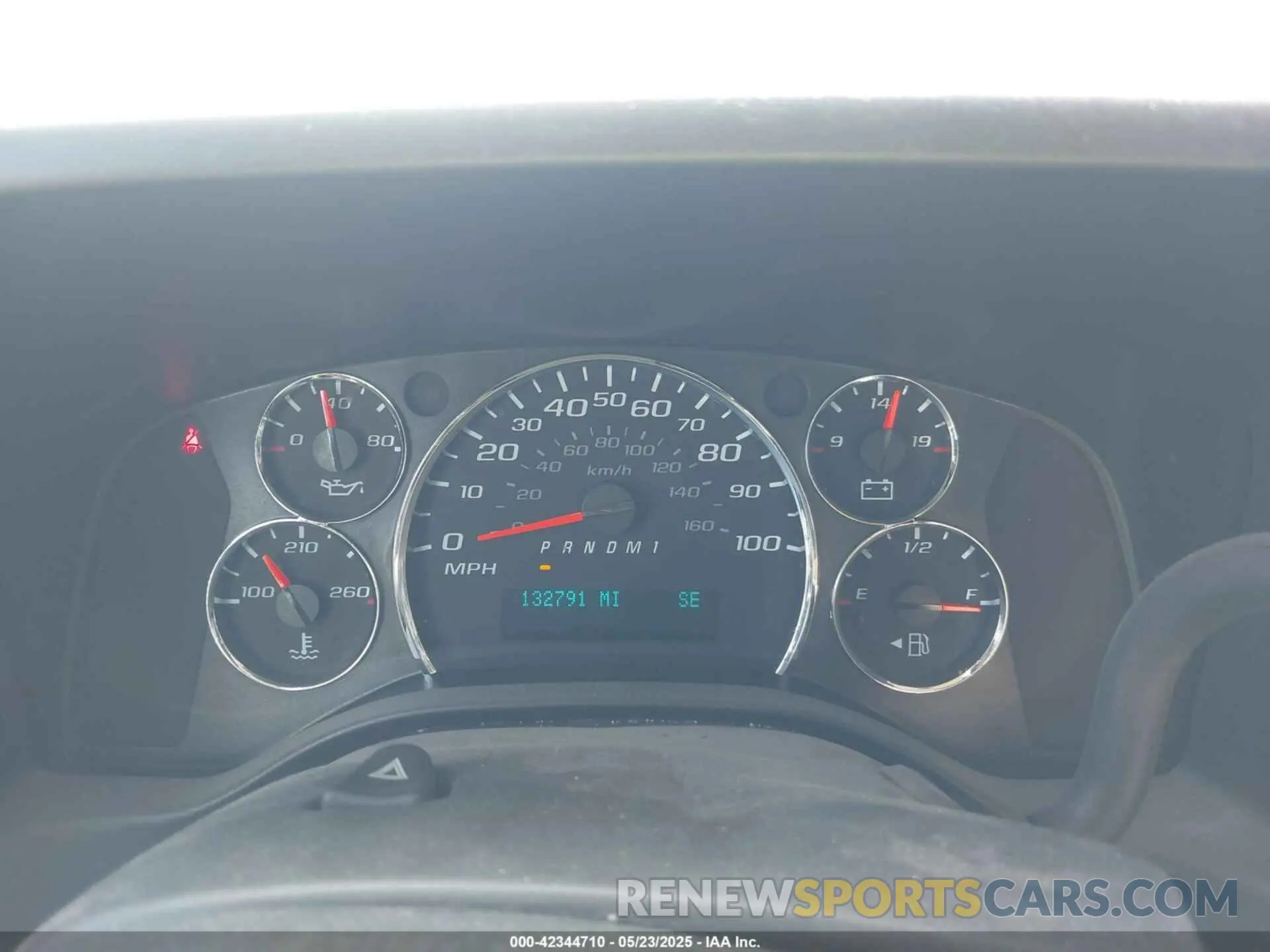 7 Photograph of a damaged car 1GCZGGFPXK1175045 CHEVROLET EXPRESS 3500 2019