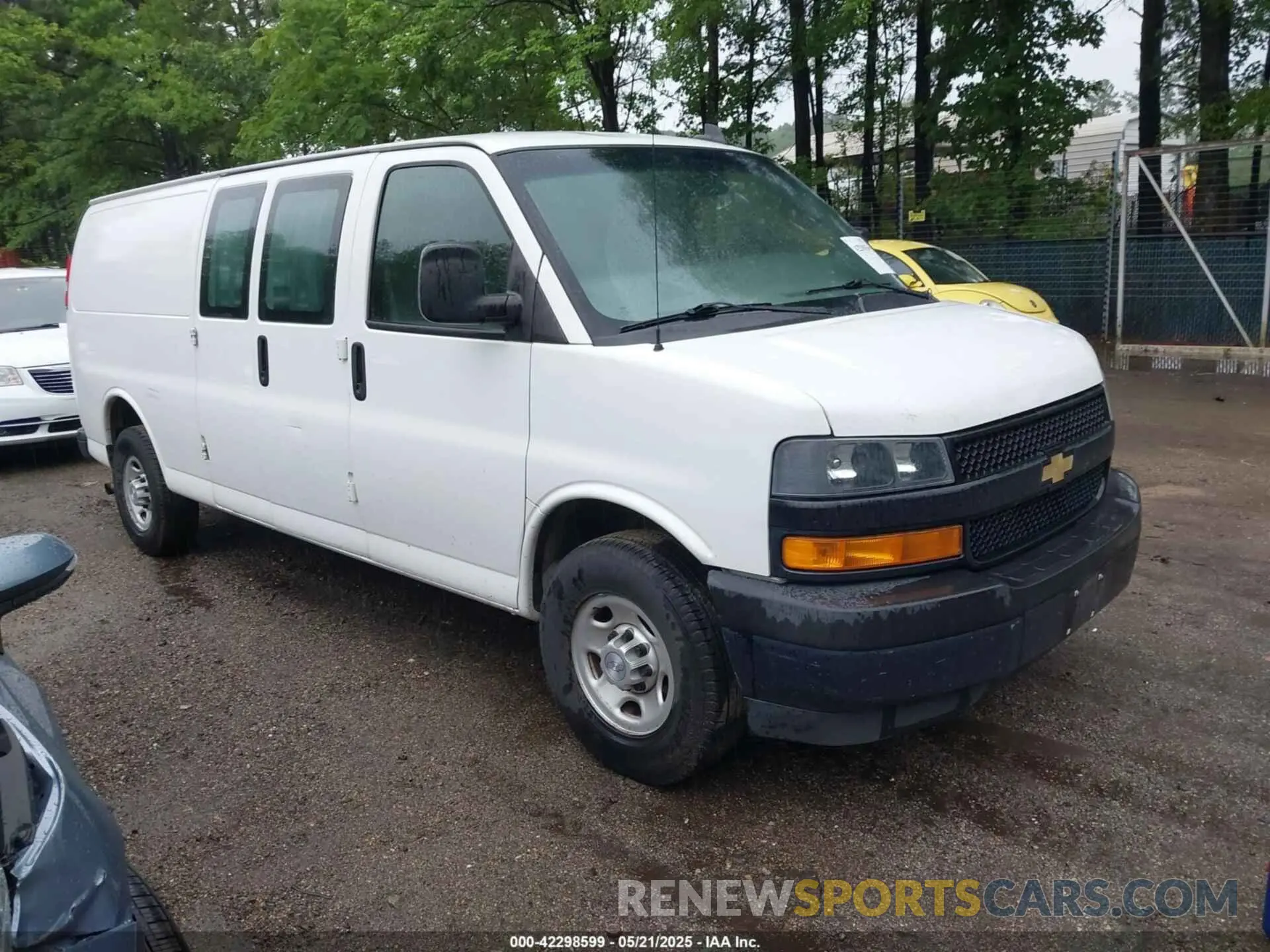 1 Photograph of a damaged car 1GCZGHFG5K1361937 CHEVROLET EXPRESS 3500 2019