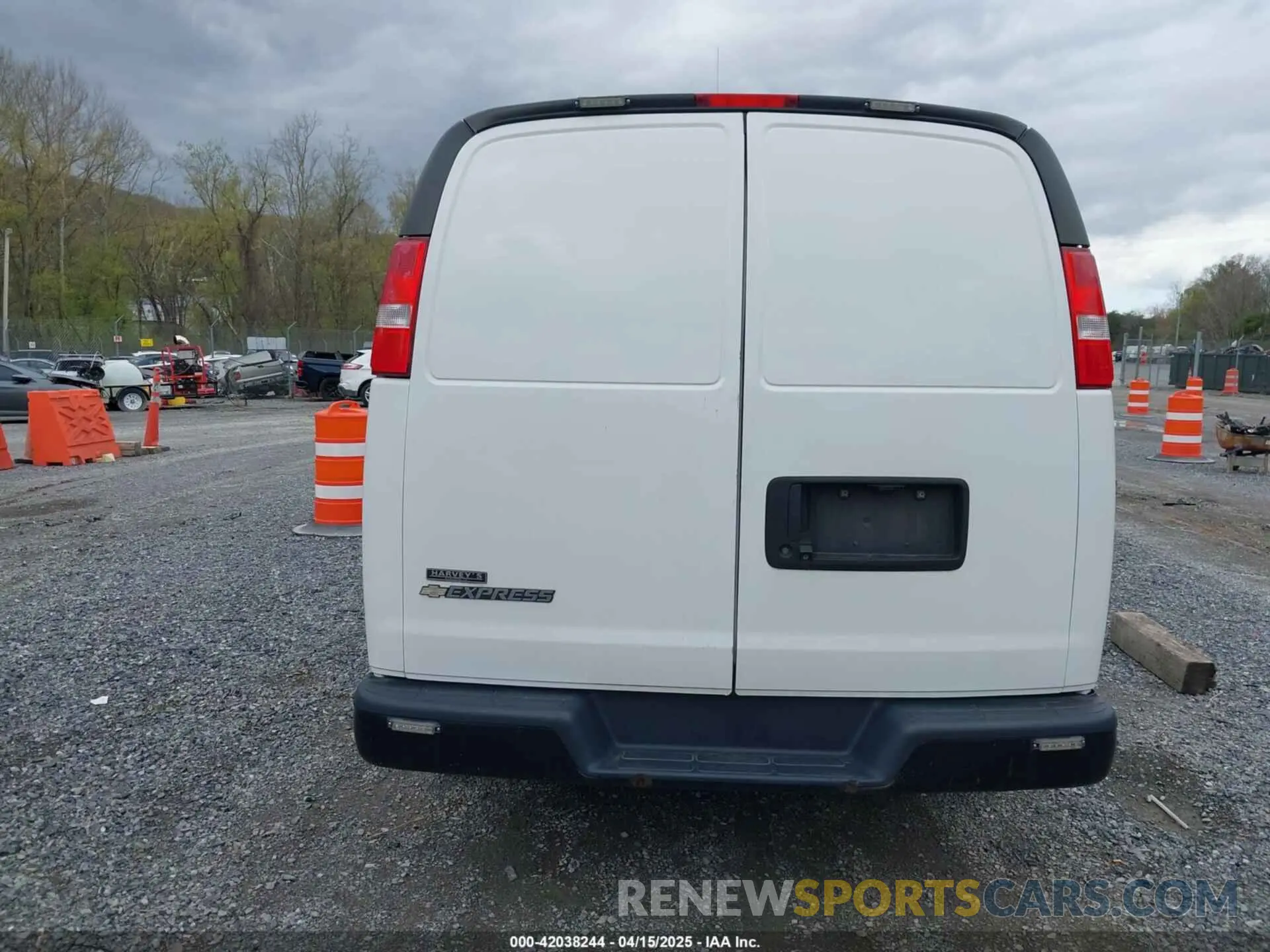 16 Photograph of a damaged car 1GCZGHFG7K1209948 CHEVROLET EXPRESS 3500 2019