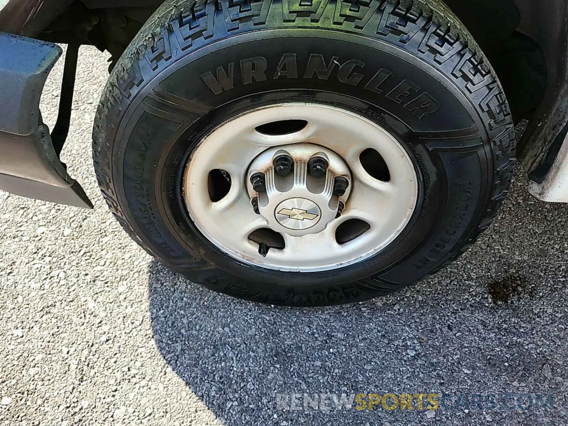 25 Photograph of a damaged car 1GCWGAFG0L1190607 CHEVROLET EXPRESS CARGO 2020