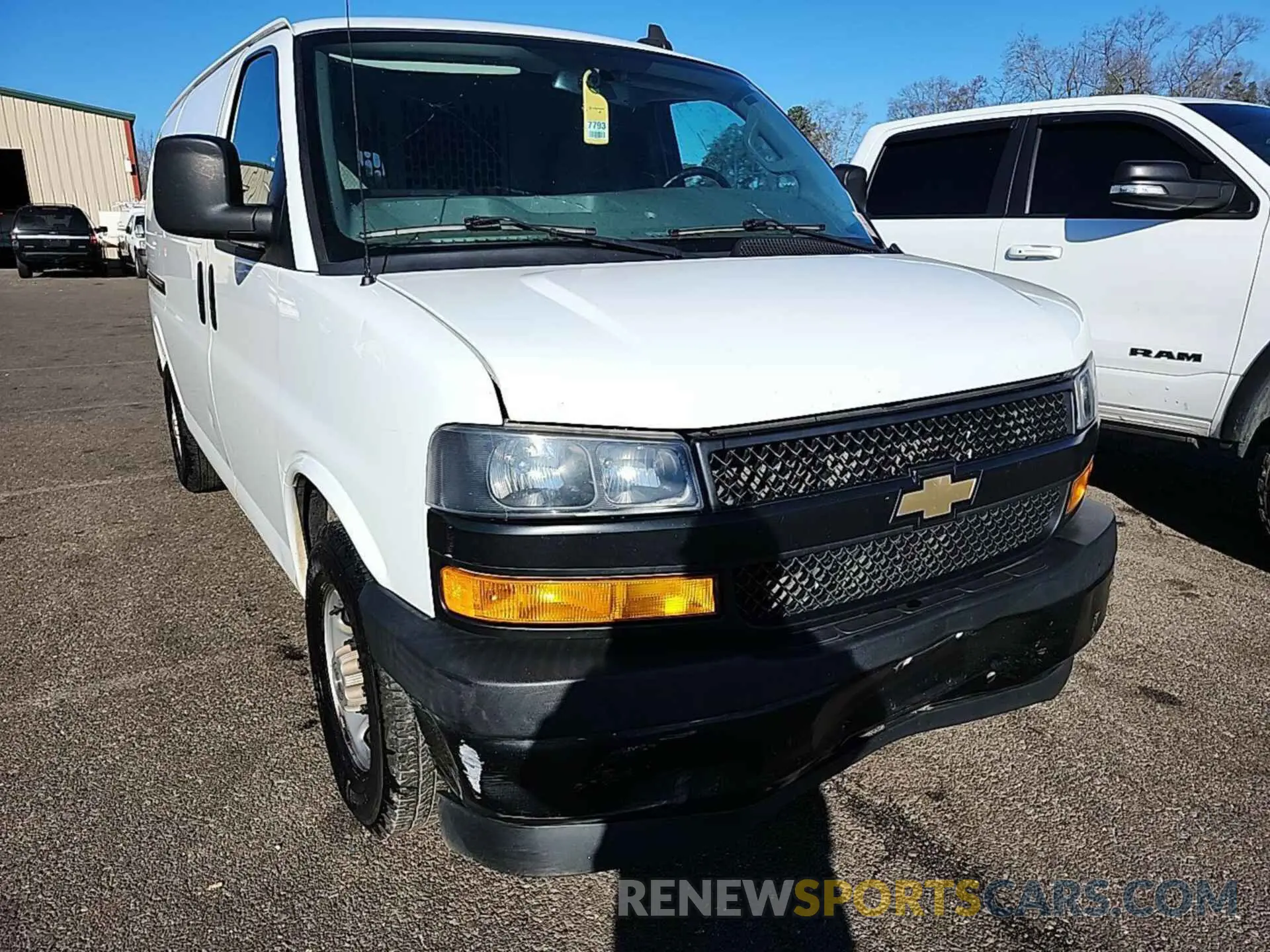 26 Photograph of a damaged car 1GCWGAFG0L1190607 CHEVROLET EXPRESS CARGO 2020