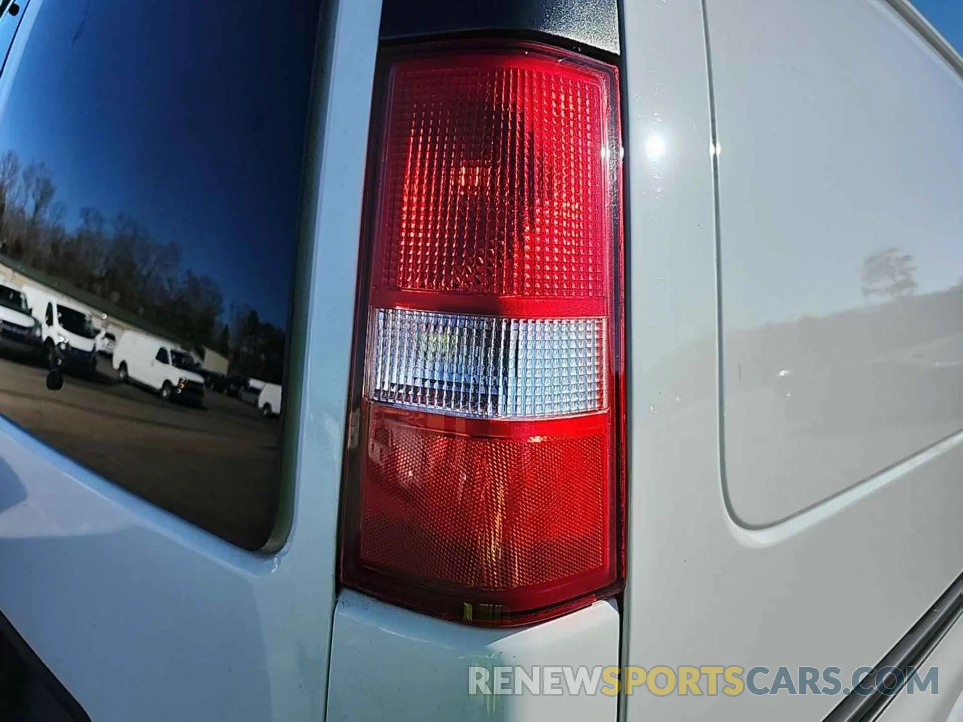 29 Photograph of a damaged car 1GCWGAFG0L1190607 CHEVROLET EXPRESS CARGO 2020