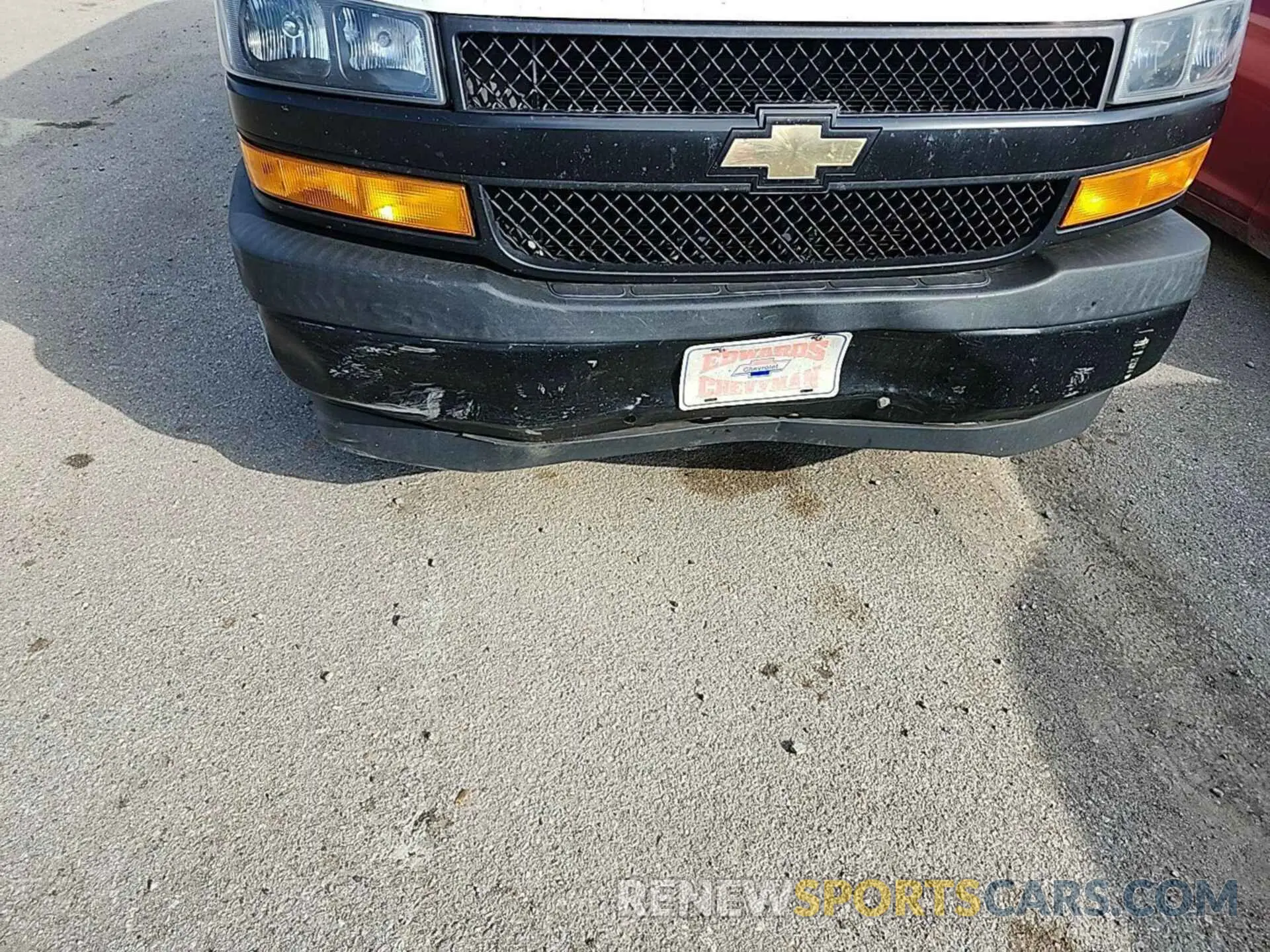 3 Photograph of a damaged car 1GCWGAFG0L1190607 CHEVROLET EXPRESS CARGO 2020