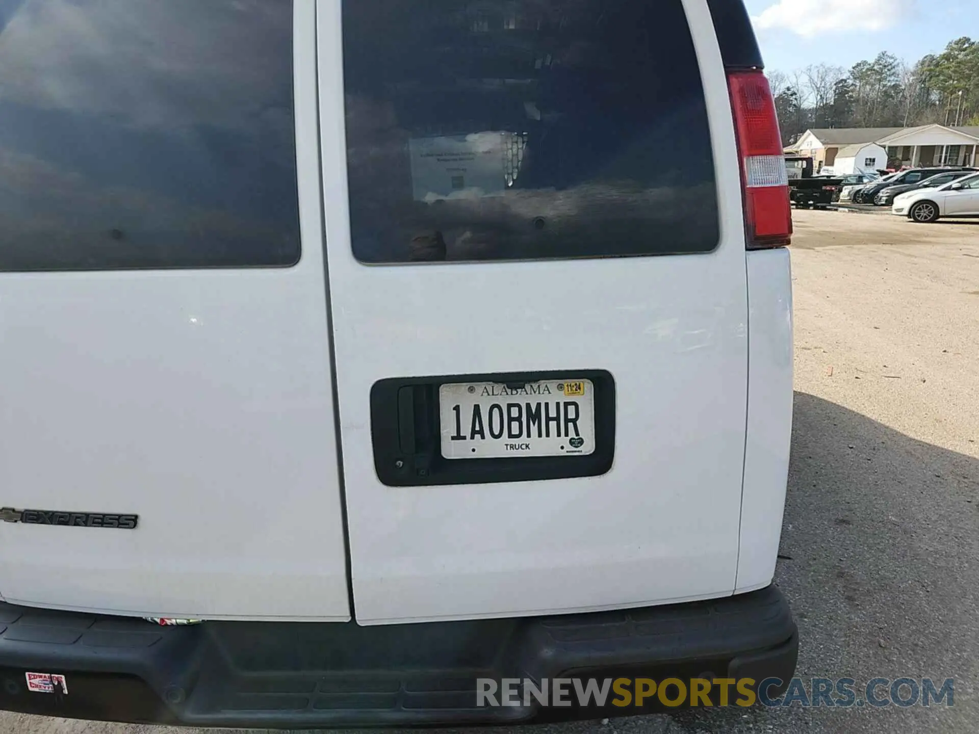 6 Photograph of a damaged car 1GCWGAFG0L1190607 CHEVROLET EXPRESS CARGO 2020