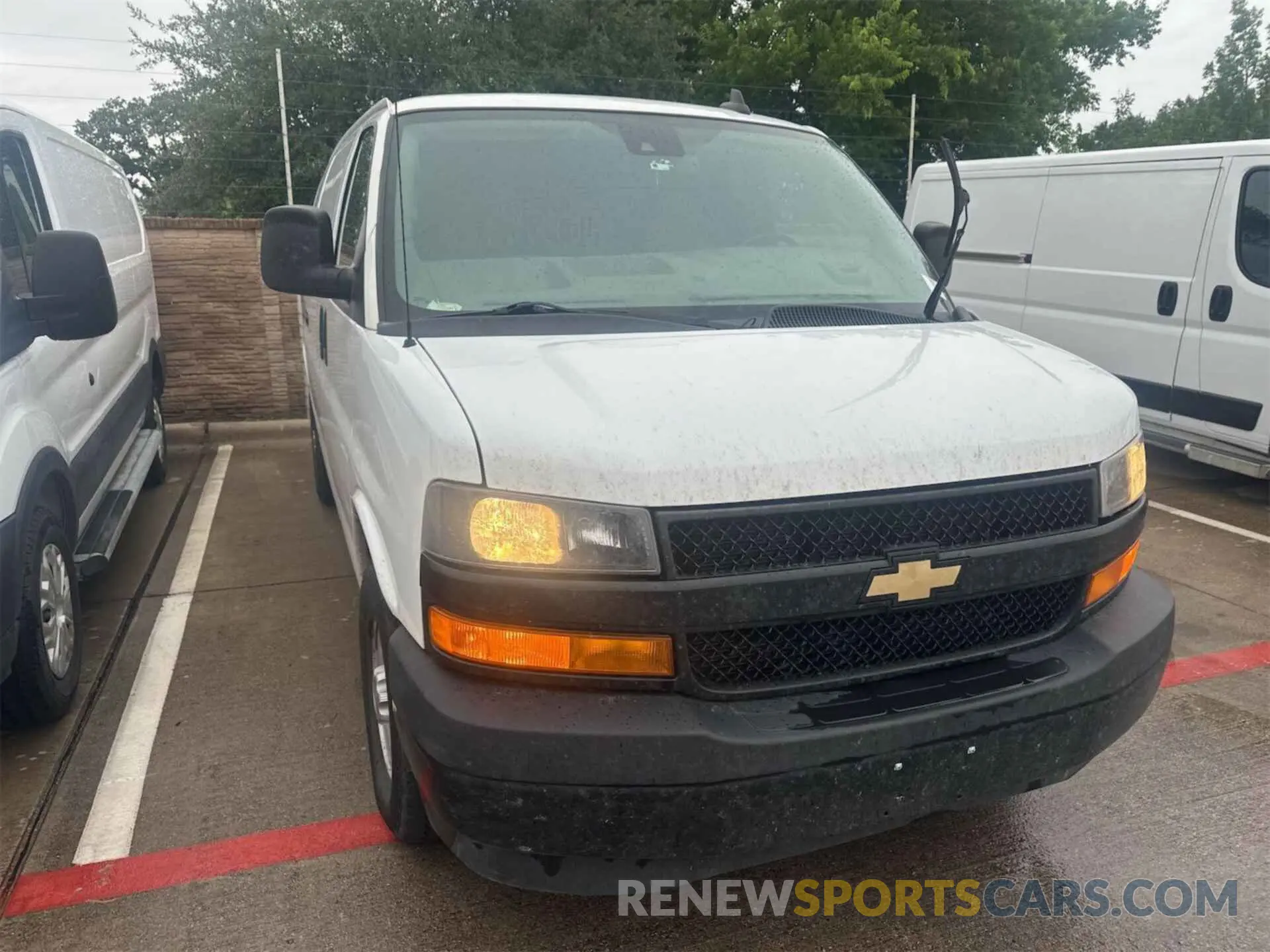 23 Photograph of a damaged car 1GCWGAFG2L1252959 CHEVROLET EXPRESS CARGO 2020