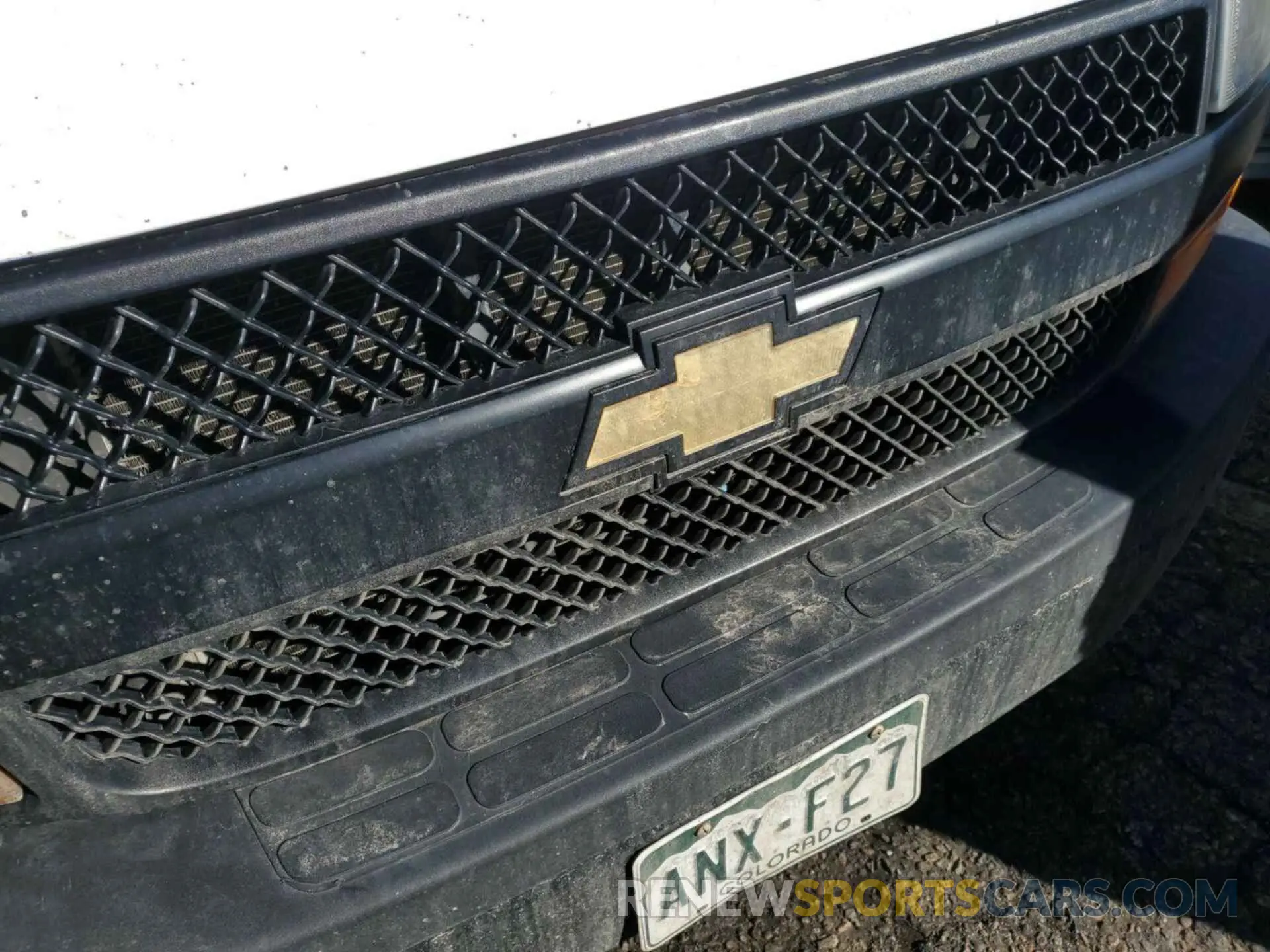 24 Photograph of a damaged car 1GCWGAFG3L1252713 CHEVROLET EXPRESS CARGO 2020
