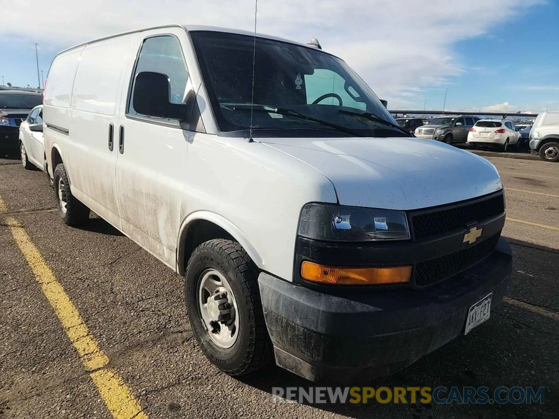 3 Photograph of a damaged car 1GCWGAFG3L1252713 CHEVROLET EXPRESS CARGO 2020