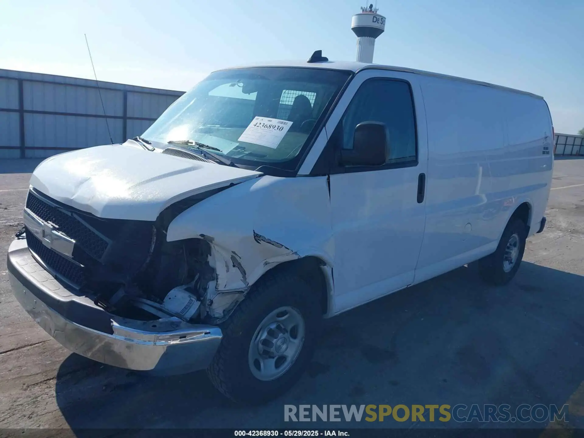 2 Photograph of a damaged car 1GCWGAFG4L1136579 CHEVROLET EXPRESS CARGO 2020