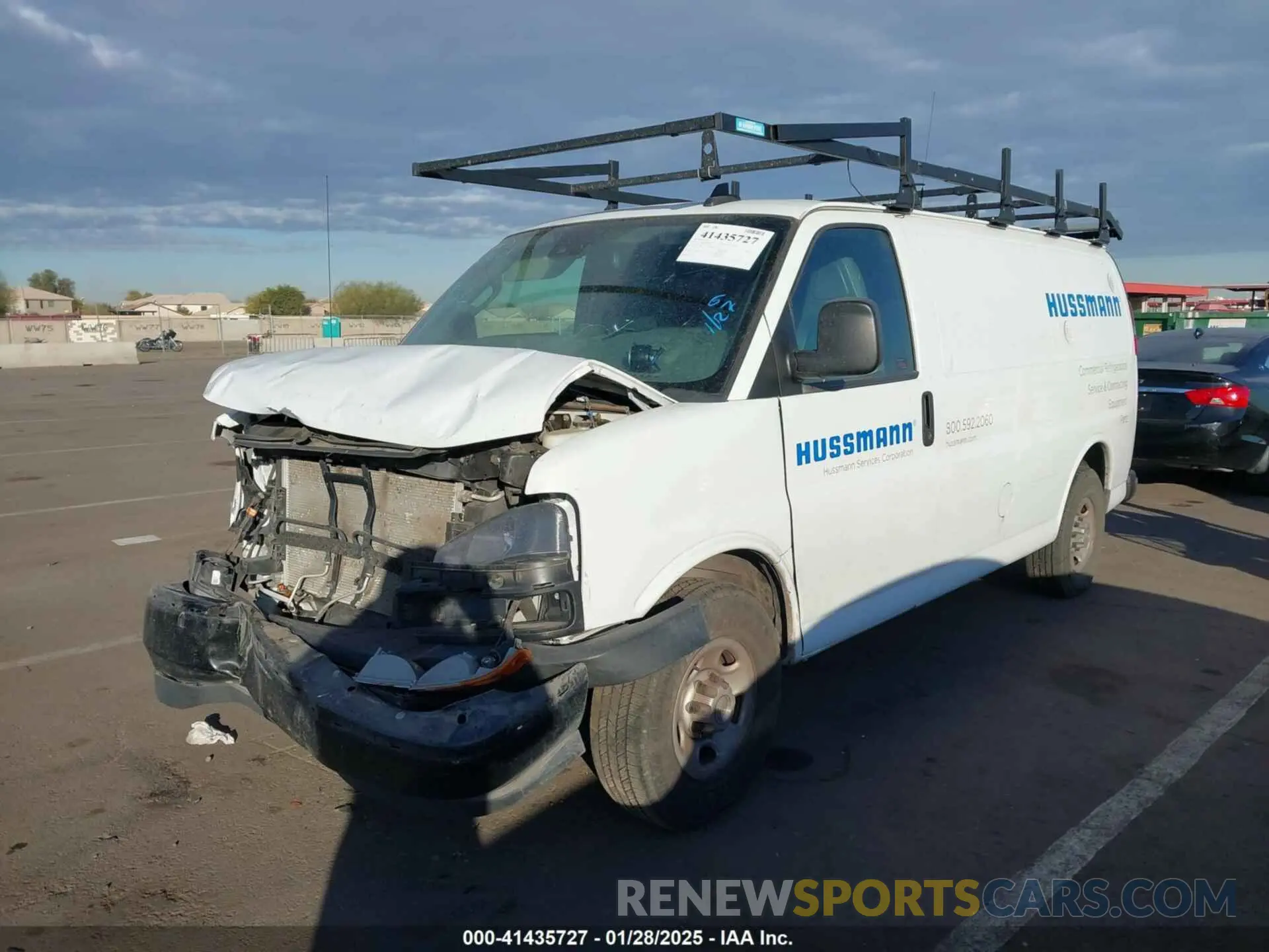 2 Photograph of a damaged car 1GCWGAFG4L1275742 CHEVROLET EXPRESS CARGO 2020