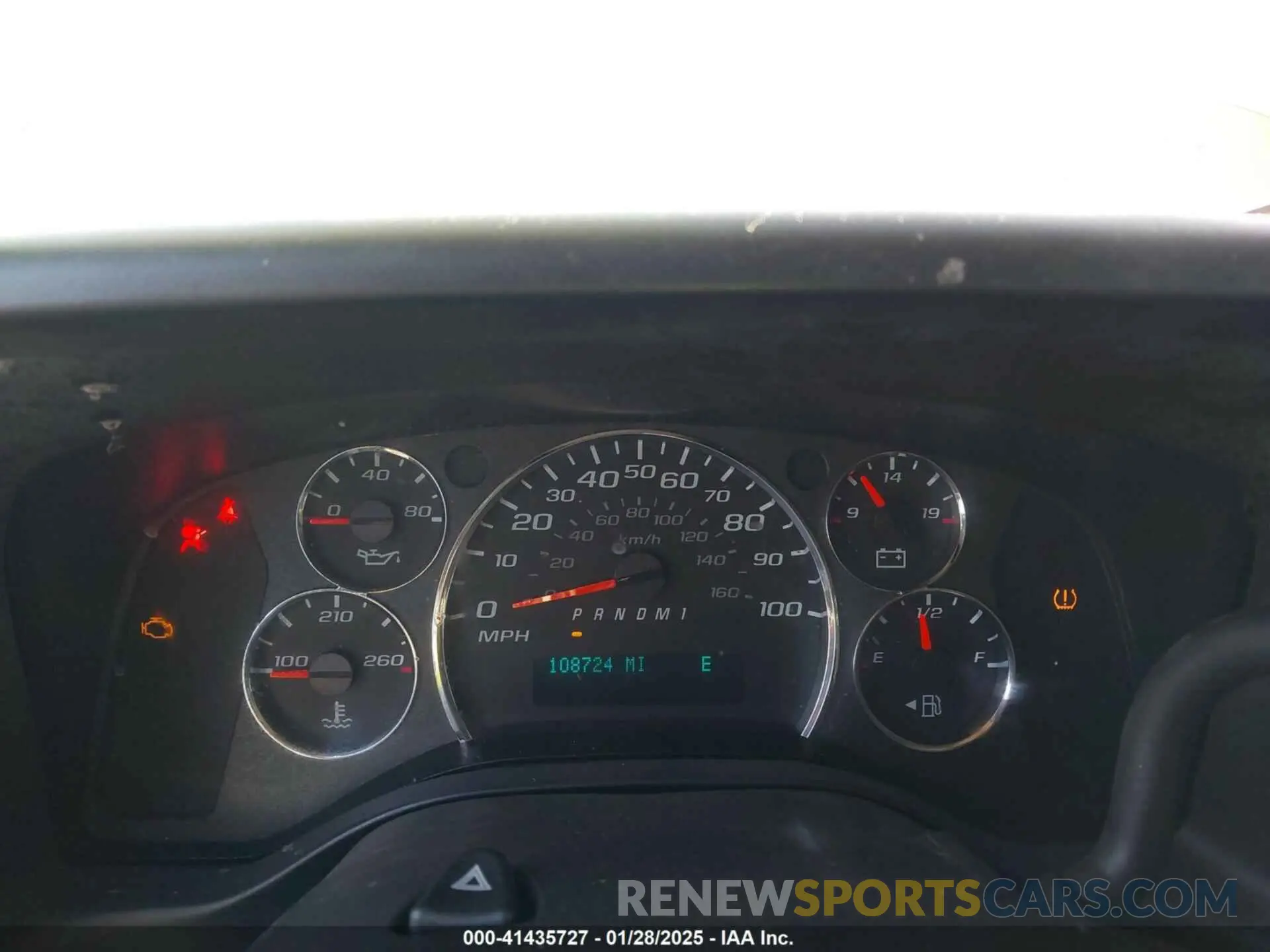 7 Photograph of a damaged car 1GCWGAFG4L1275742 CHEVROLET EXPRESS CARGO 2020