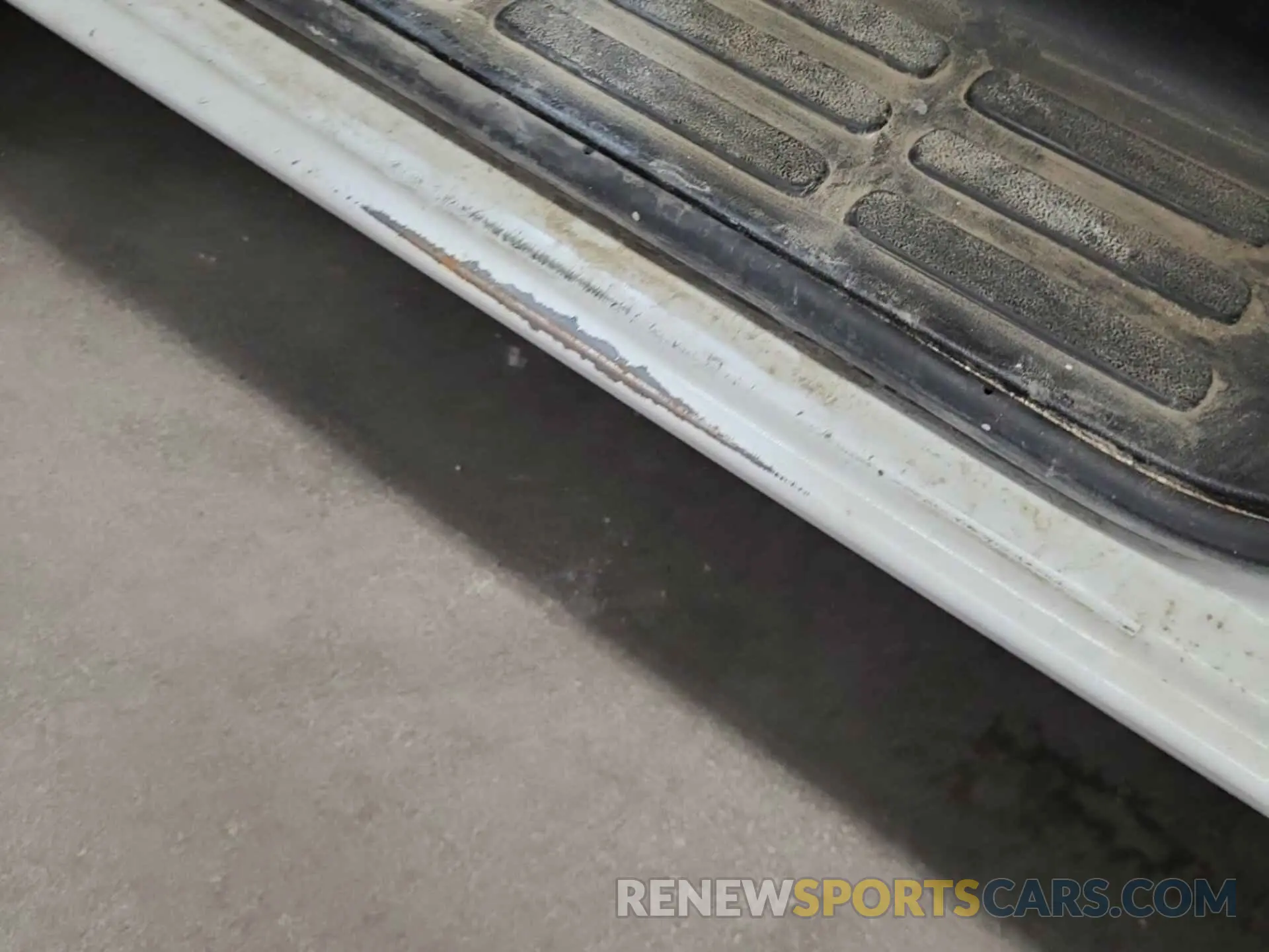 9 Photograph of a damaged car 1GCWGAFG7L1218659 CHEVROLET EXPRESS CARGO 2020