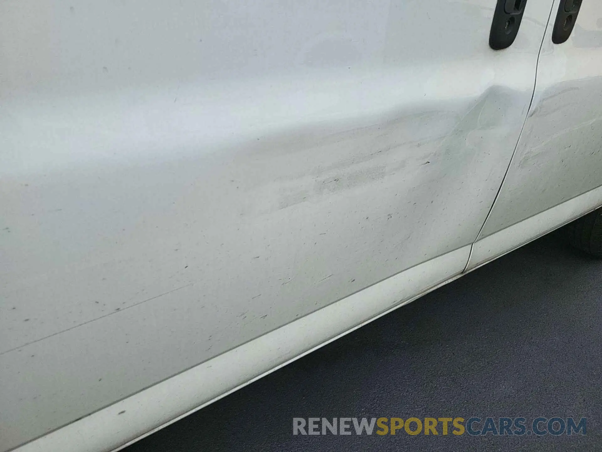 11 Photograph of a damaged car 1GCWGAFG9L1161073 CHEVROLET EXPRESS CARGO 2020