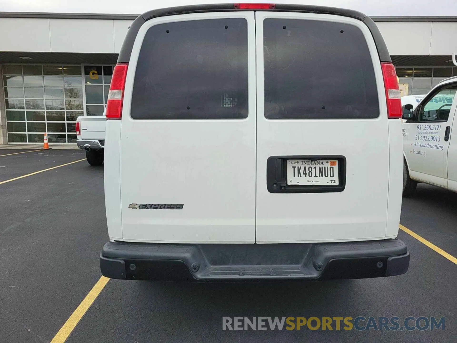 5 Photograph of a damaged car 1GCWGAFG9L1161073 CHEVROLET EXPRESS CARGO 2020