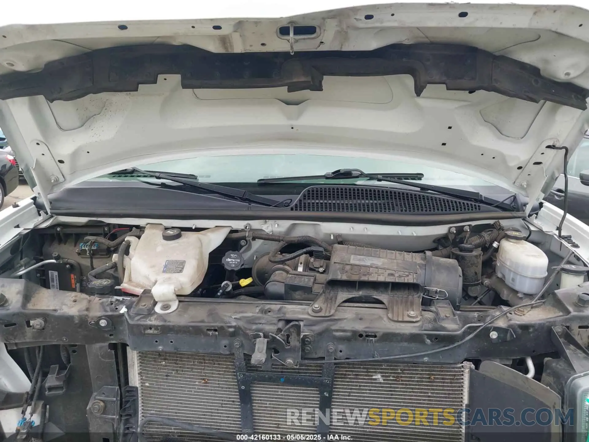 10 Photograph of a damaged car 1GCWGAFG9L1268012 CHEVROLET EXPRESS CARGO 2020