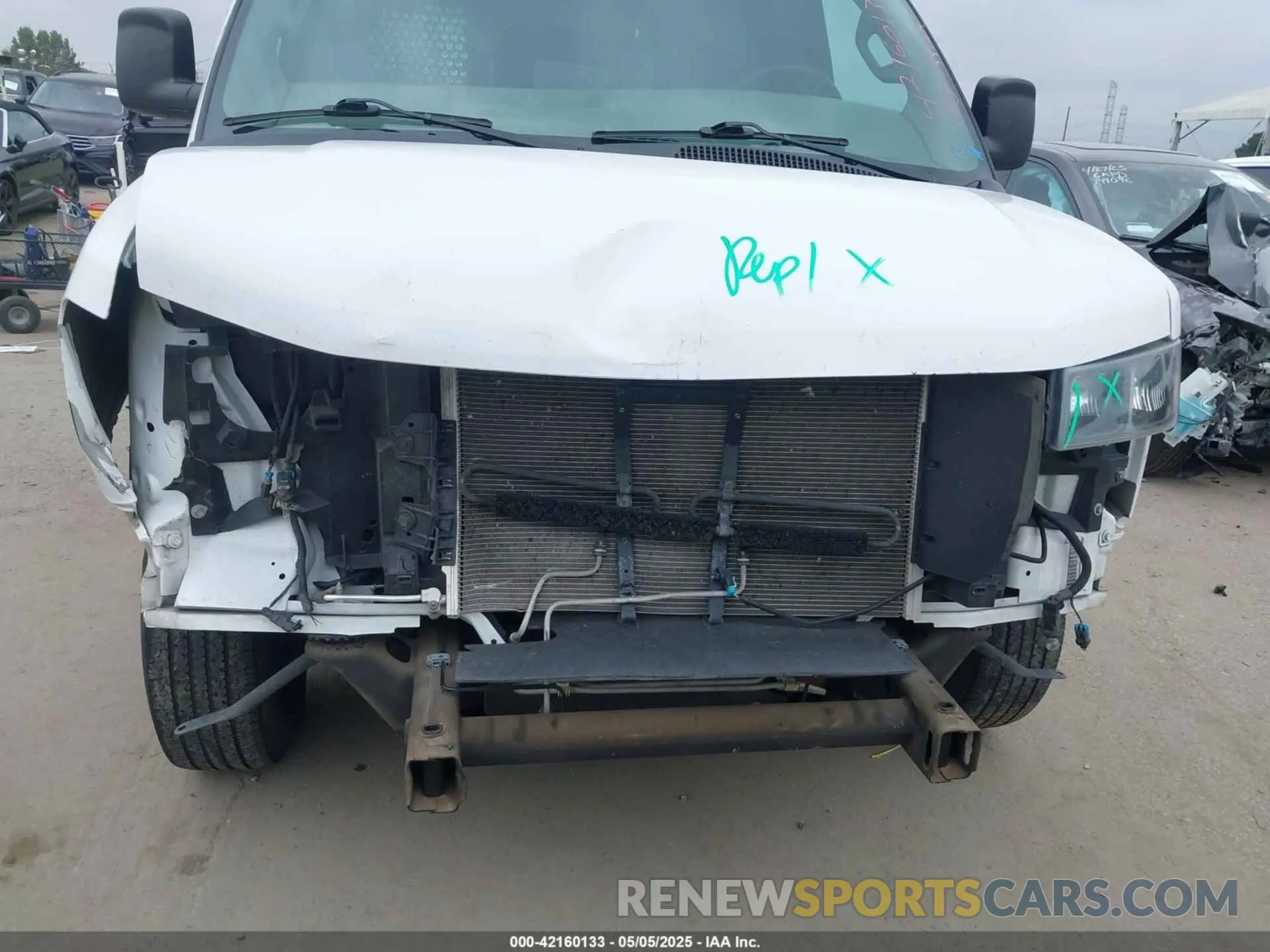 6 Photograph of a damaged car 1GCWGAFG9L1268012 CHEVROLET EXPRESS CARGO 2020
