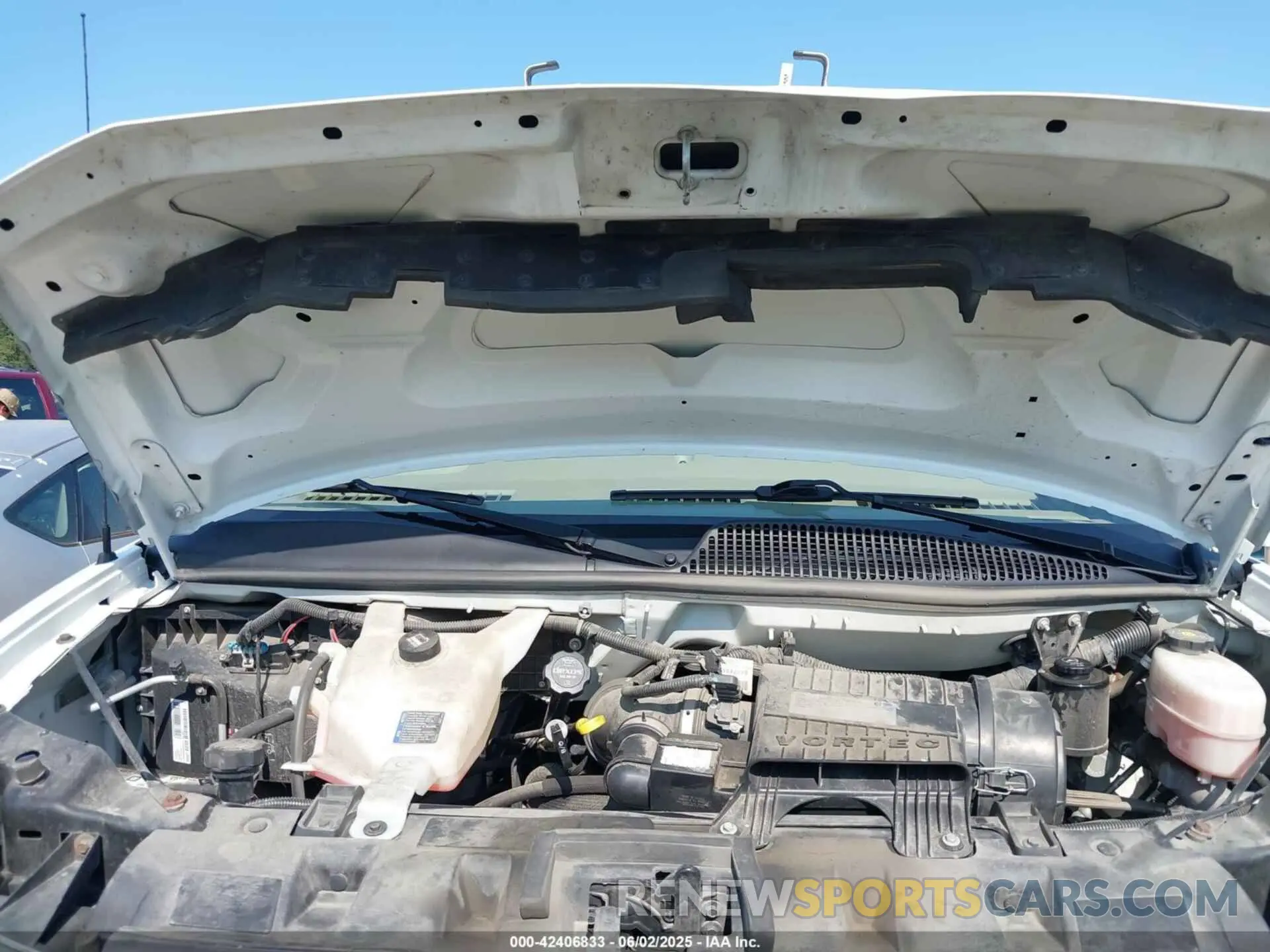 10 Photograph of a damaged car 1GCWGAFGXL1276698 CHEVROLET EXPRESS CARGO 2020