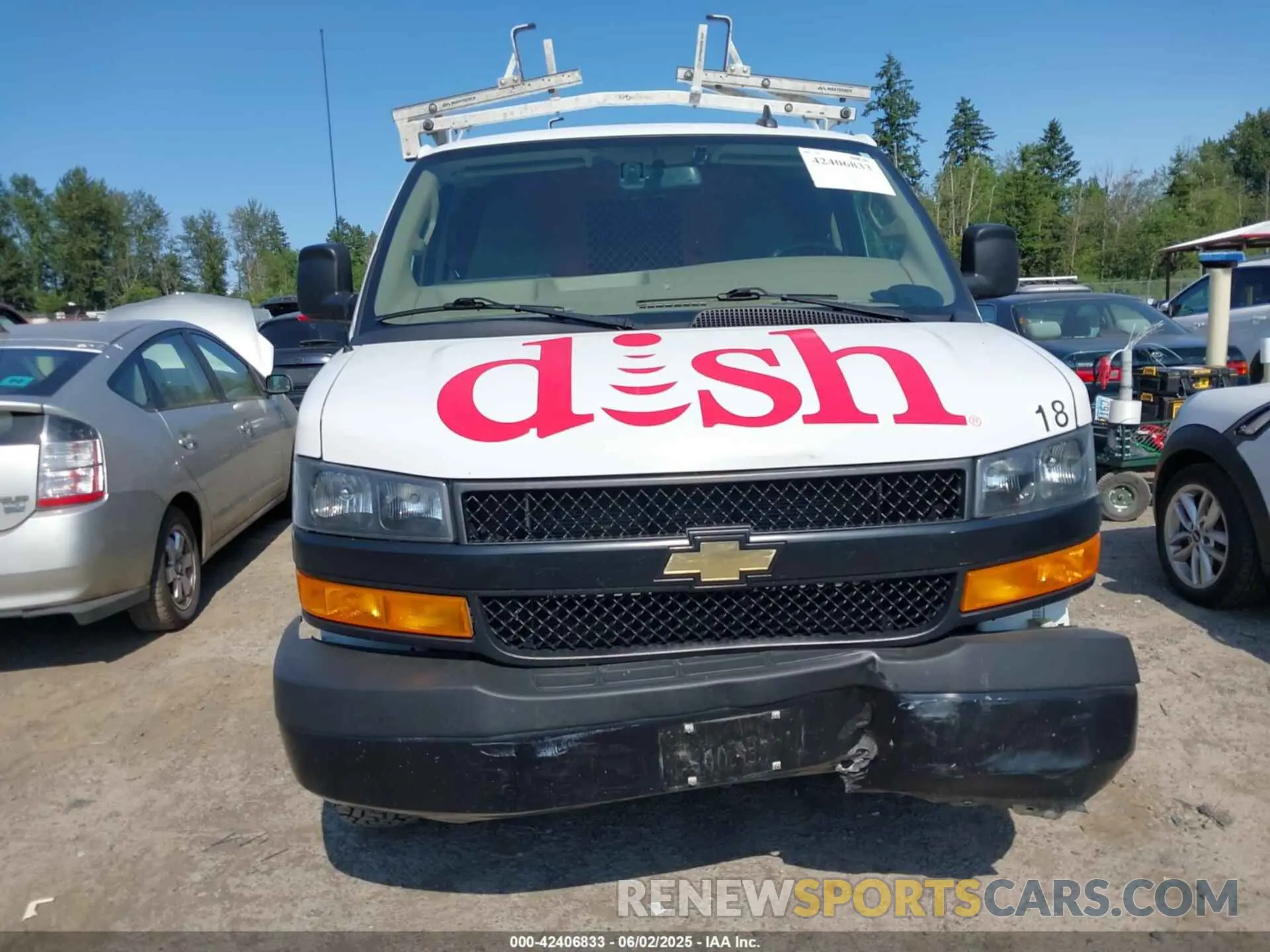 13 Photograph of a damaged car 1GCWGAFGXL1276698 CHEVROLET EXPRESS CARGO 2020