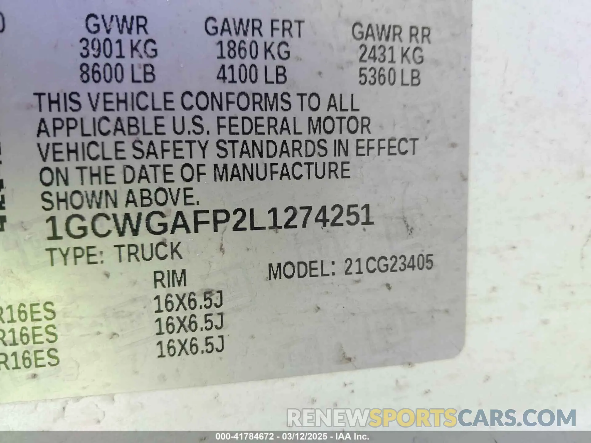 9 Photograph of a damaged car 1GCWGAFP2L1274251 CHEVROLET EXPRESS CARGO 2020