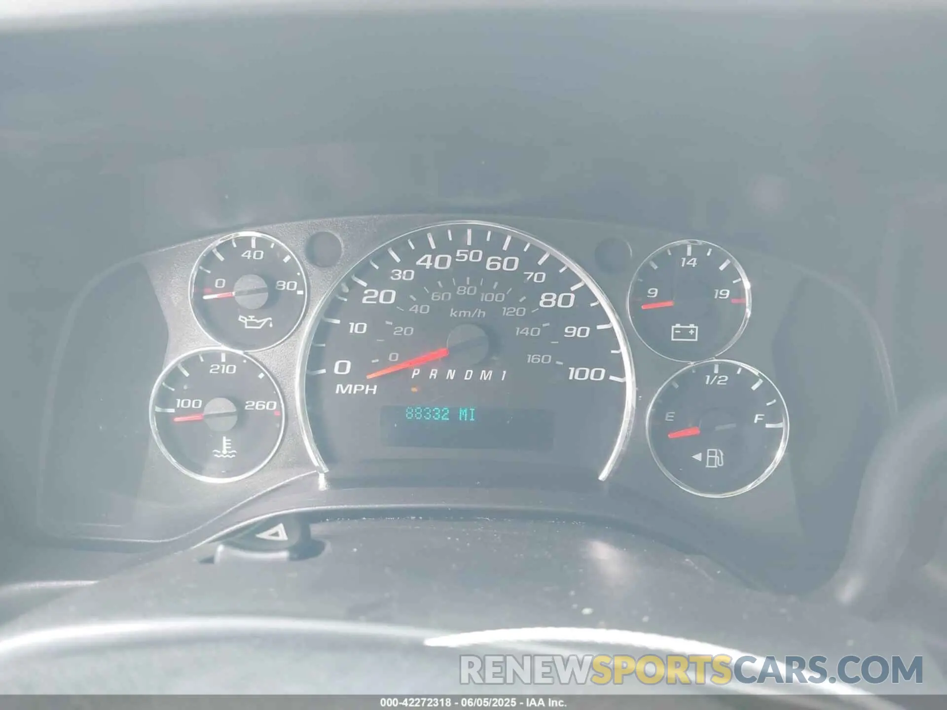 7 Photograph of a damaged car 1GCWGAFP4L1153737 CHEVROLET EXPRESS CARGO 2020
