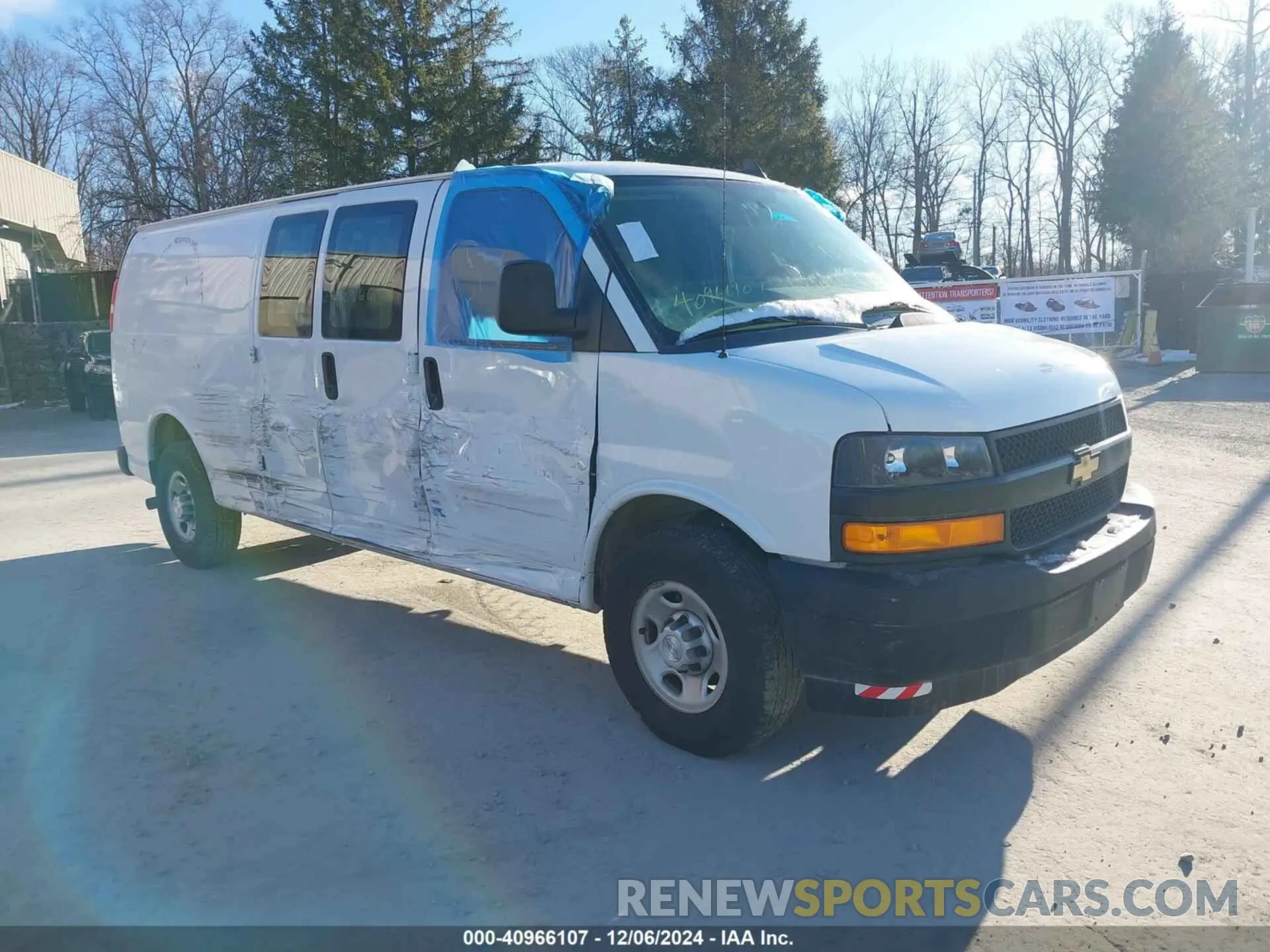 1 Photograph of a damaged car 1GCWGBFG4L1155123 CHEVROLET EXPRESS CARGO 2020