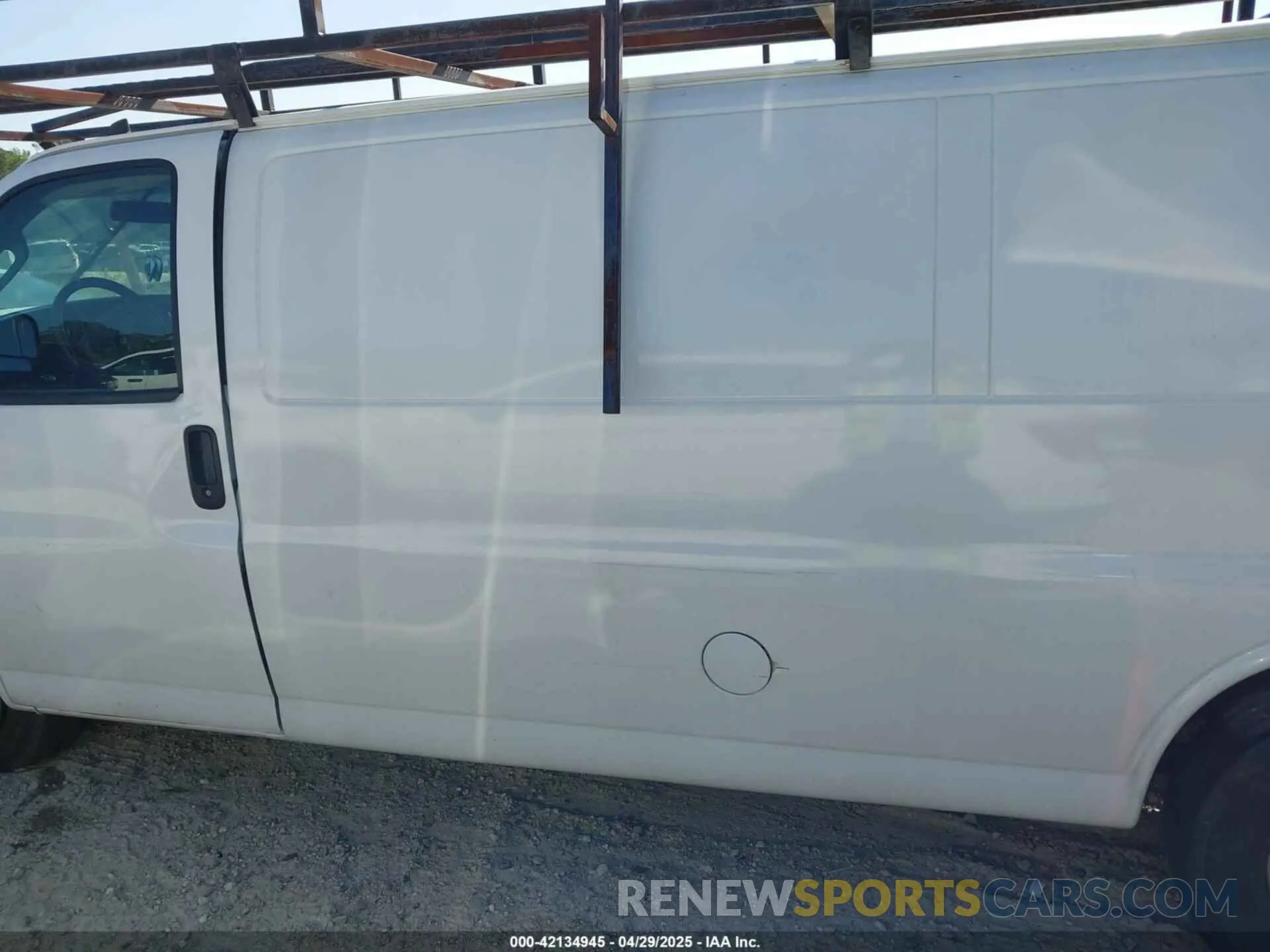 14 Photograph of a damaged car 1GCWGBFG6L1120325 CHEVROLET EXPRESS CARGO 2020