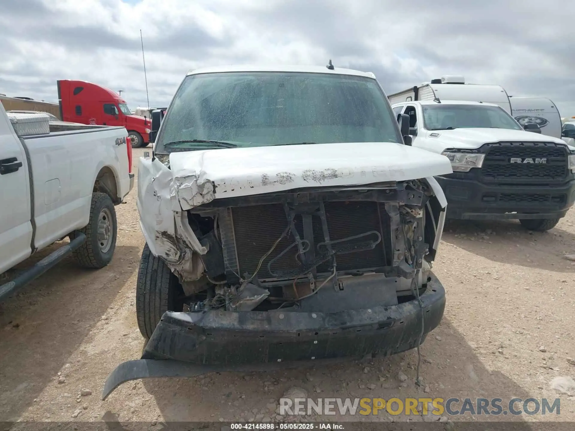 12 Photograph of a damaged car 1GCWGBFG6L1274341 CHEVROLET EXPRESS CARGO 2020