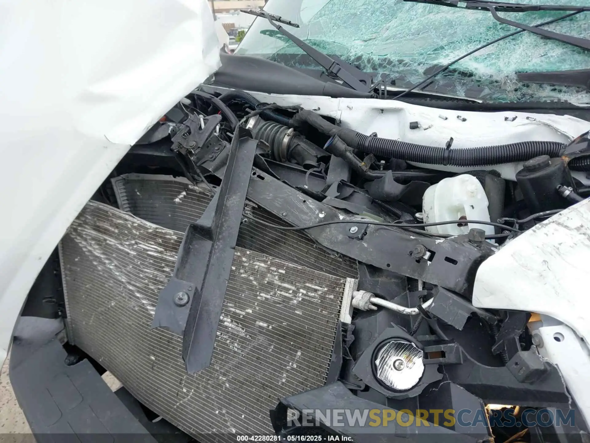 10 Photograph of a damaged car 1GCWGBFP0L1223210 CHEVROLET EXPRESS CARGO 2020