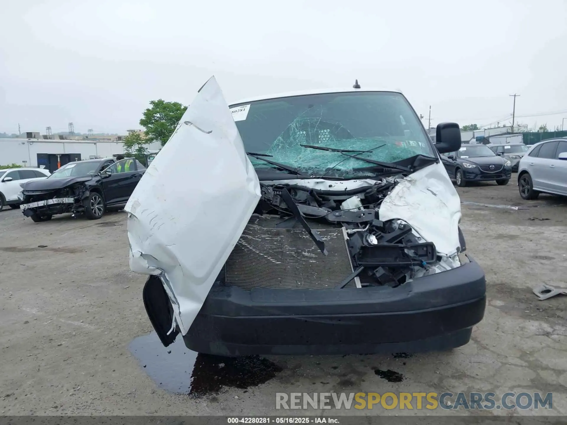 11 Photograph of a damaged car 1GCWGBFP0L1223210 CHEVROLET EXPRESS CARGO 2020