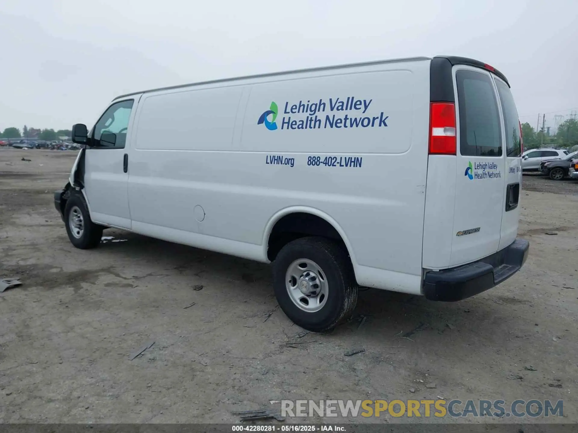 3 Photograph of a damaged car 1GCWGBFP0L1223210 CHEVROLET EXPRESS CARGO 2020
